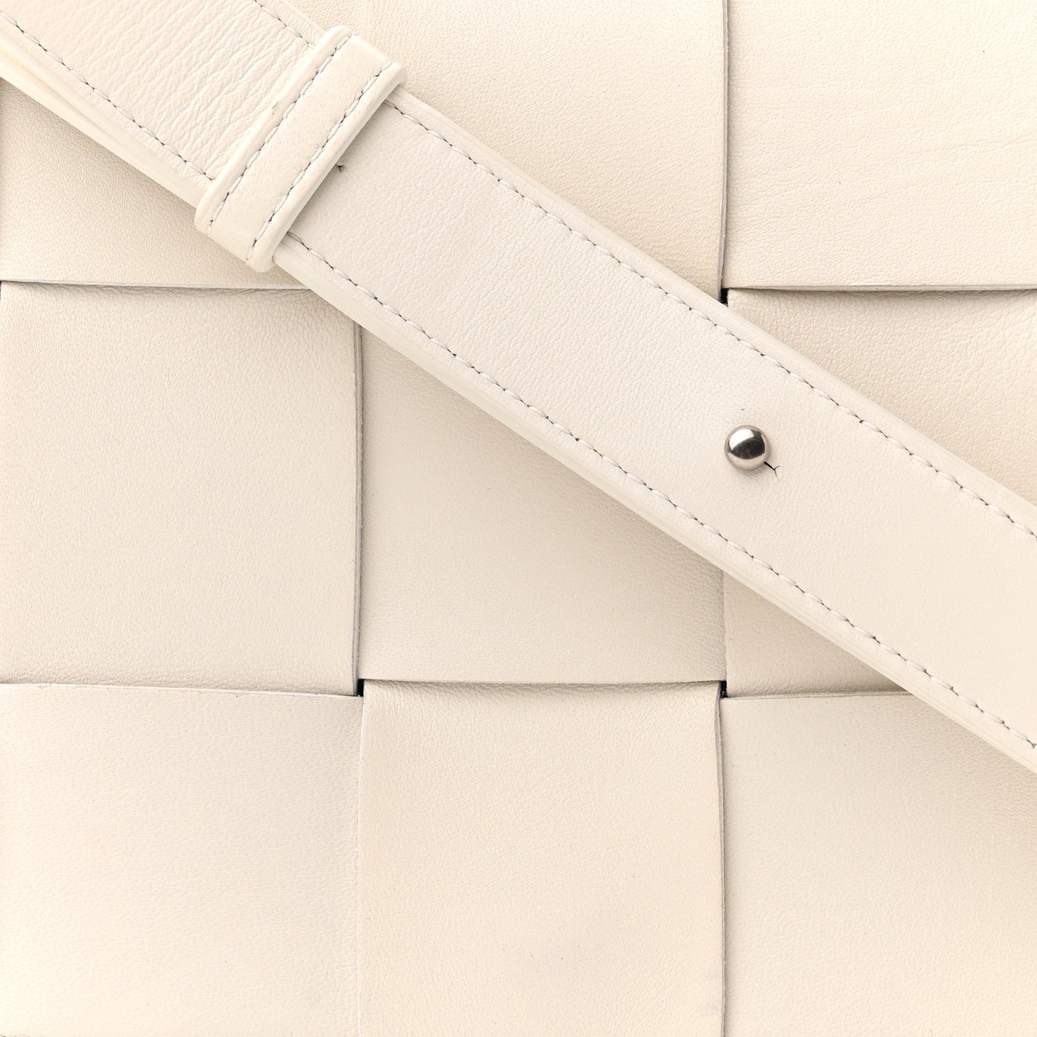 Bottega Veneta Lambskin Maxi Intrecciato Cassette Crossbody Bag White 7 of 12