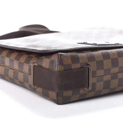Louis Vuitton Damier Ebene Brooklyn MM 8 of 9