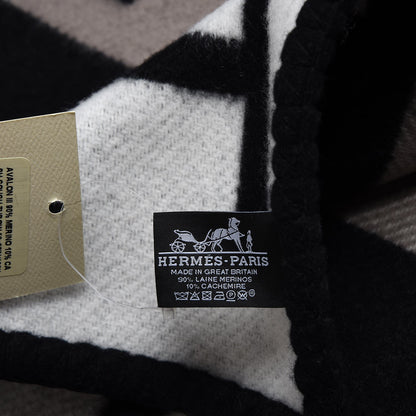 Hermes Wool Cashmere Avalon III Blanket Ecru Black 5 of 6