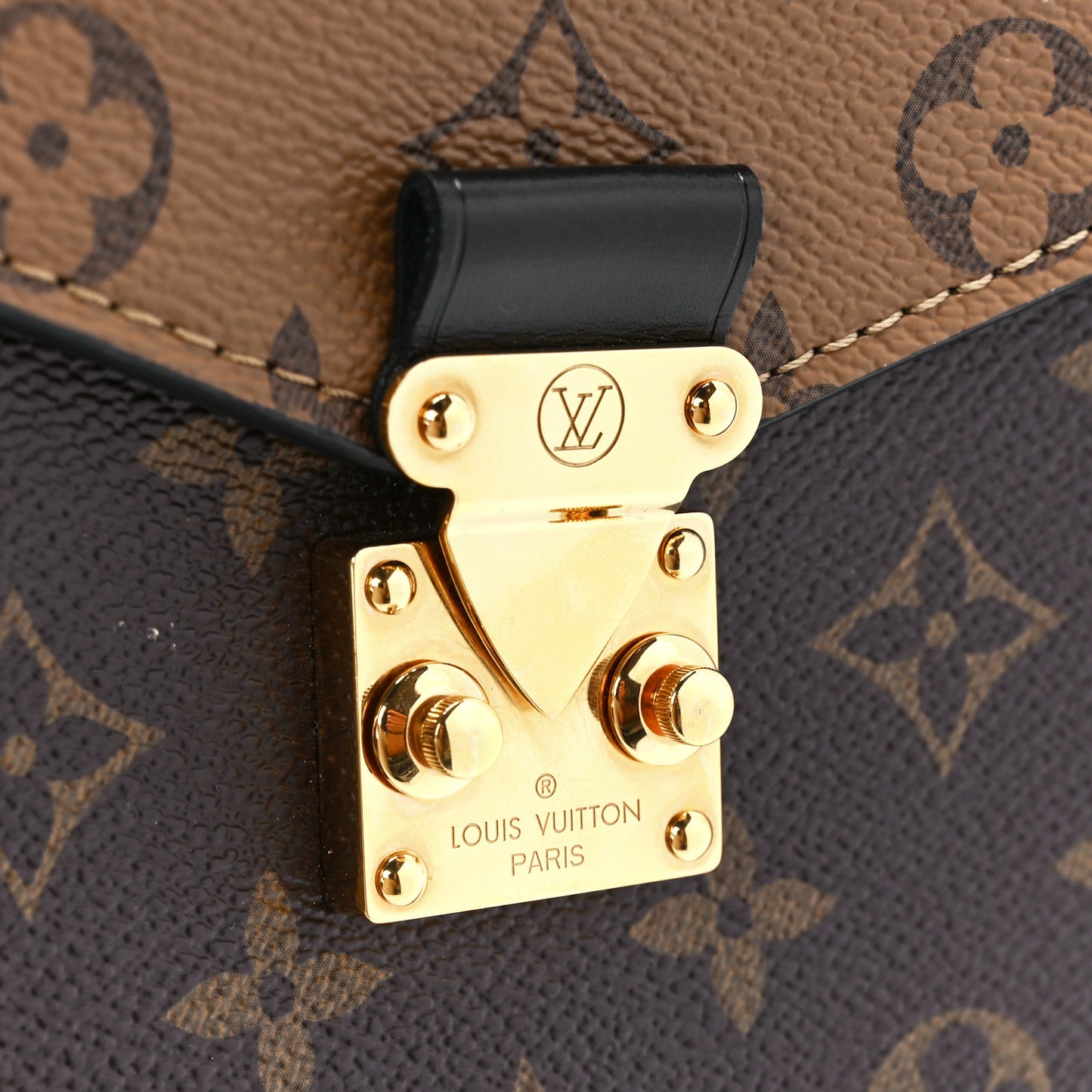Reverse Monogram Pochette Metis