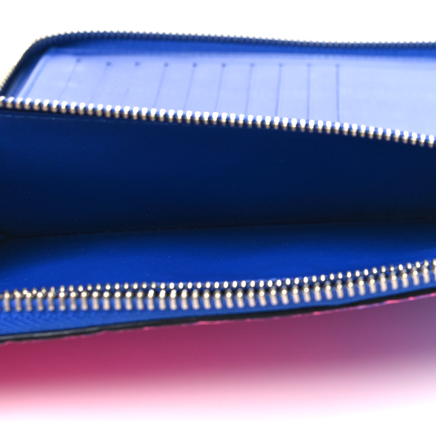 Taurillon Illusion Zippy Vertical Wallet Bleu Rose