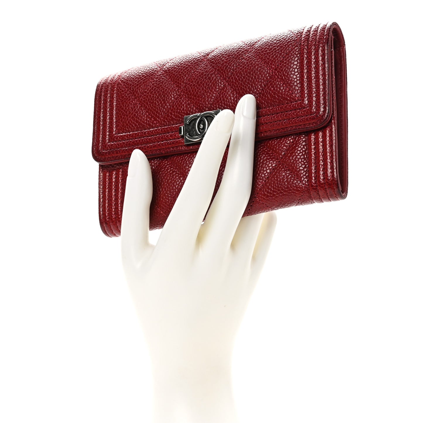 Caviar Quilted Medium Boy Flap Wallet Red