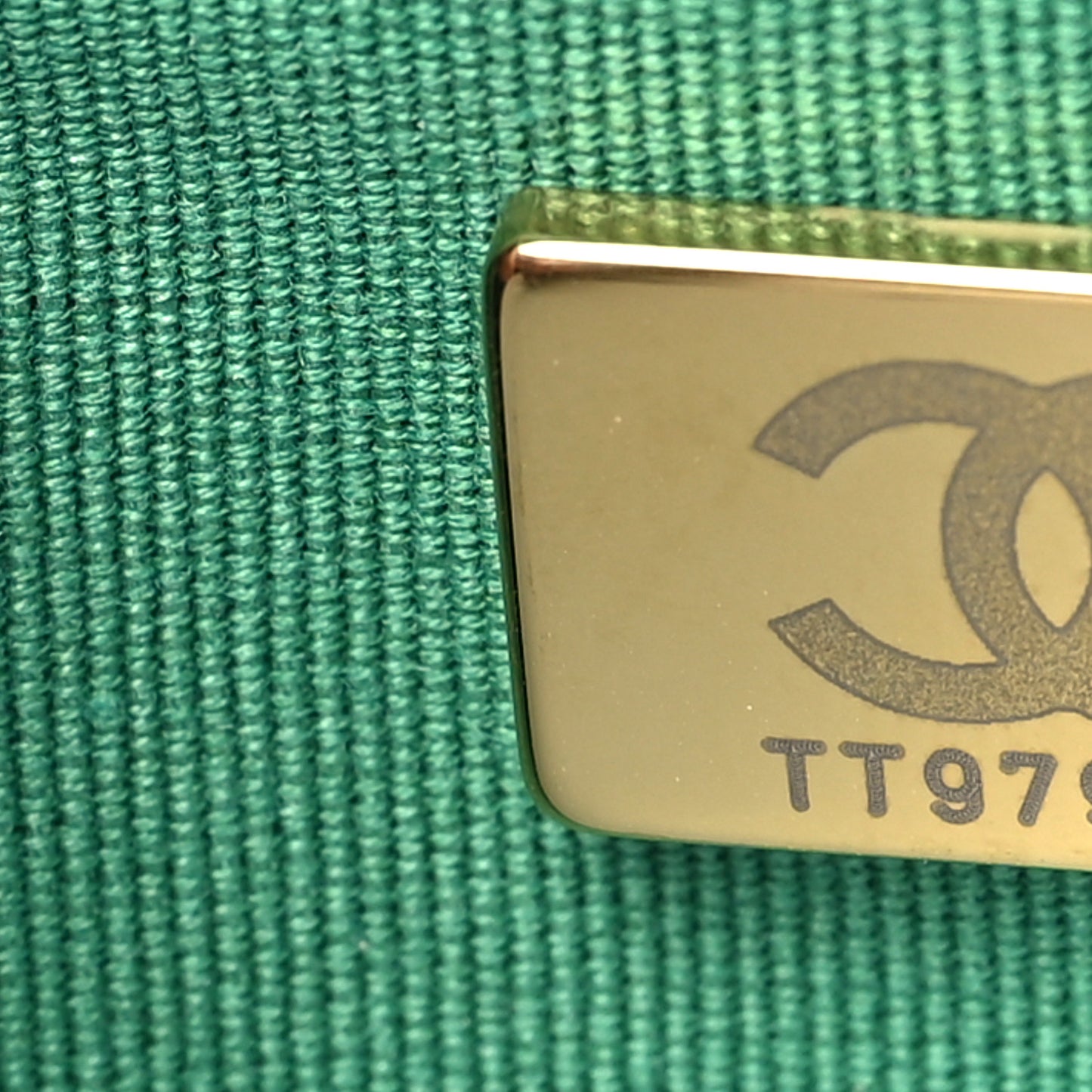 Lambskin Quilted Wallet On Chain WOC Green