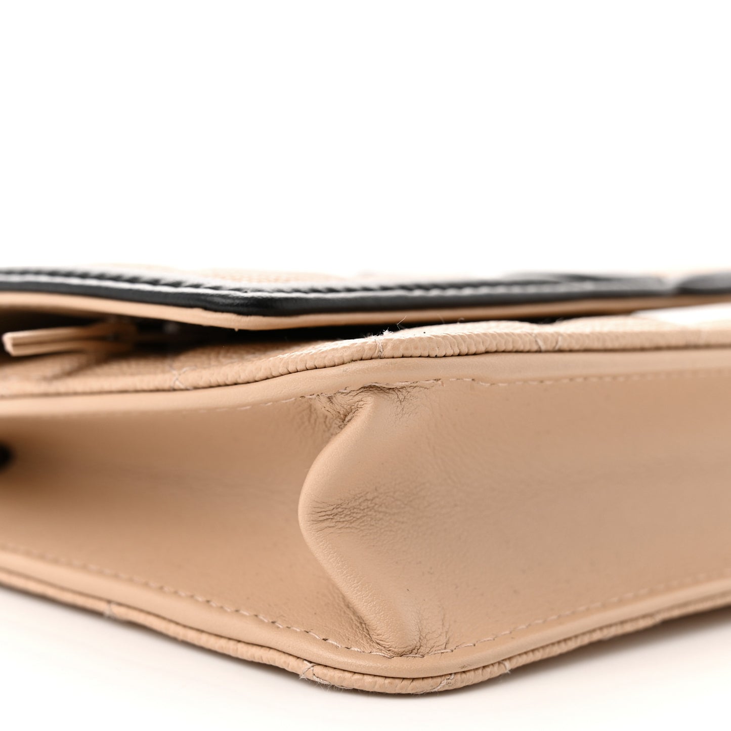 Caviar Quilted CC Filigree Wallet On Chain WOC Beige Black