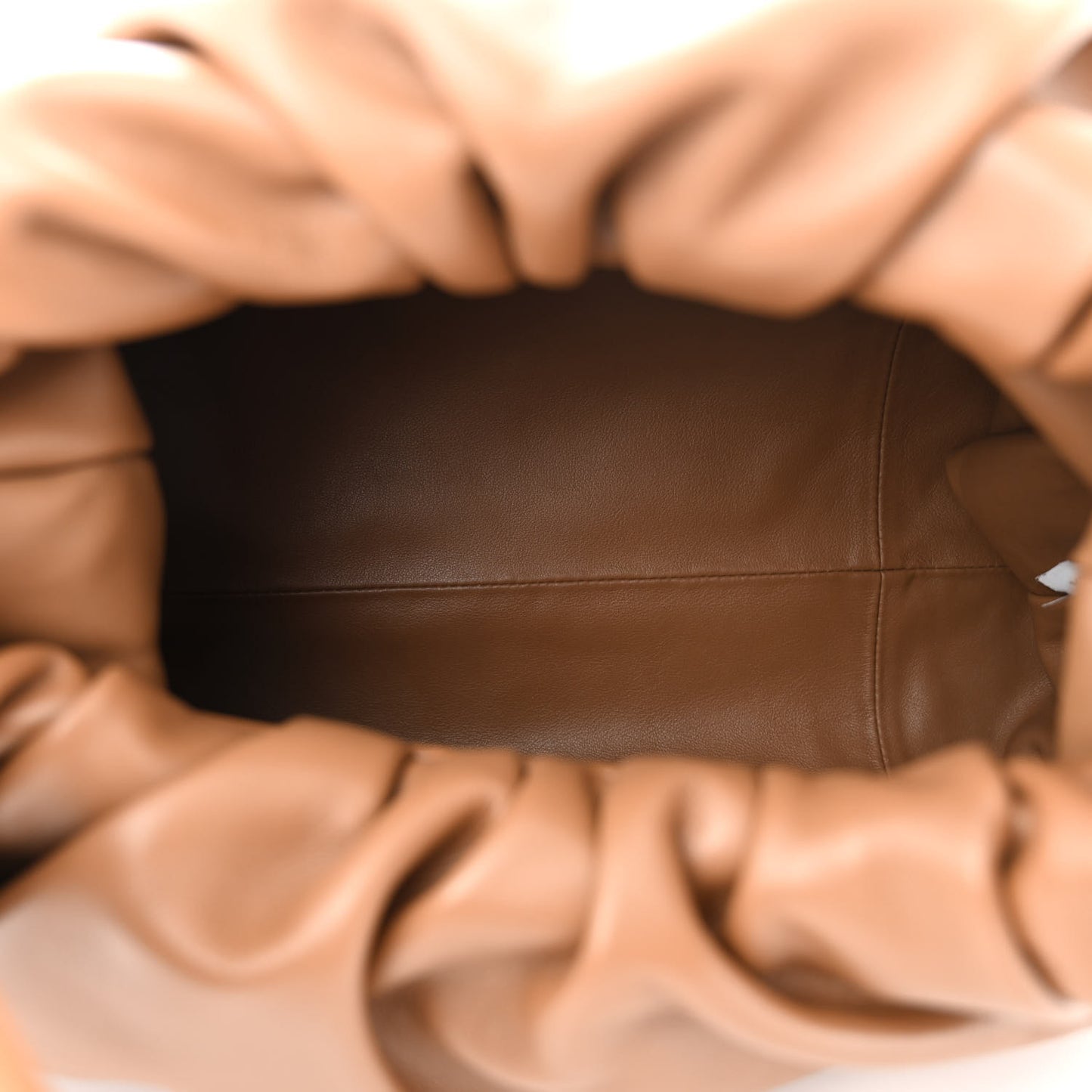 Smooth Butter Calfskin Small The Shoulder Pouch Cammello