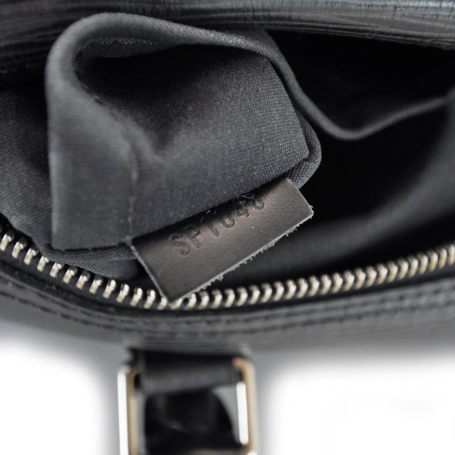 Louis Vuitton Epi Speedy 25 Black 10 of 10