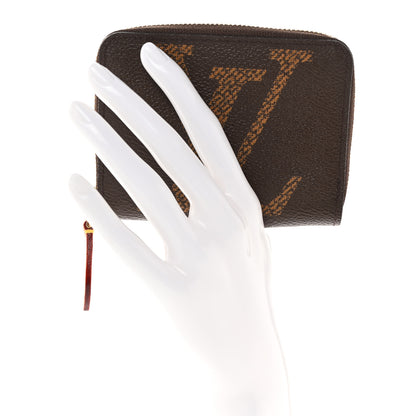 Louis Vuitton Monogram Giant Zippy Coin Purse 2 of 7