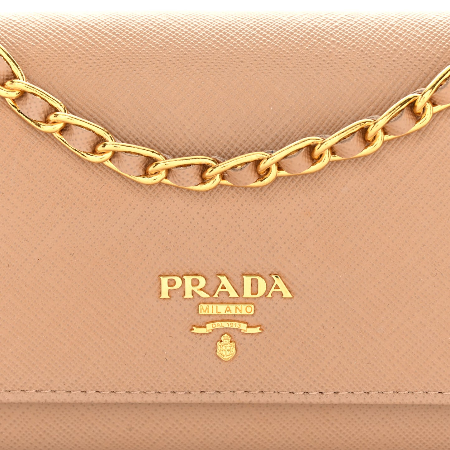 Saffiano Metal Oro Chain Wallet Cammeo
