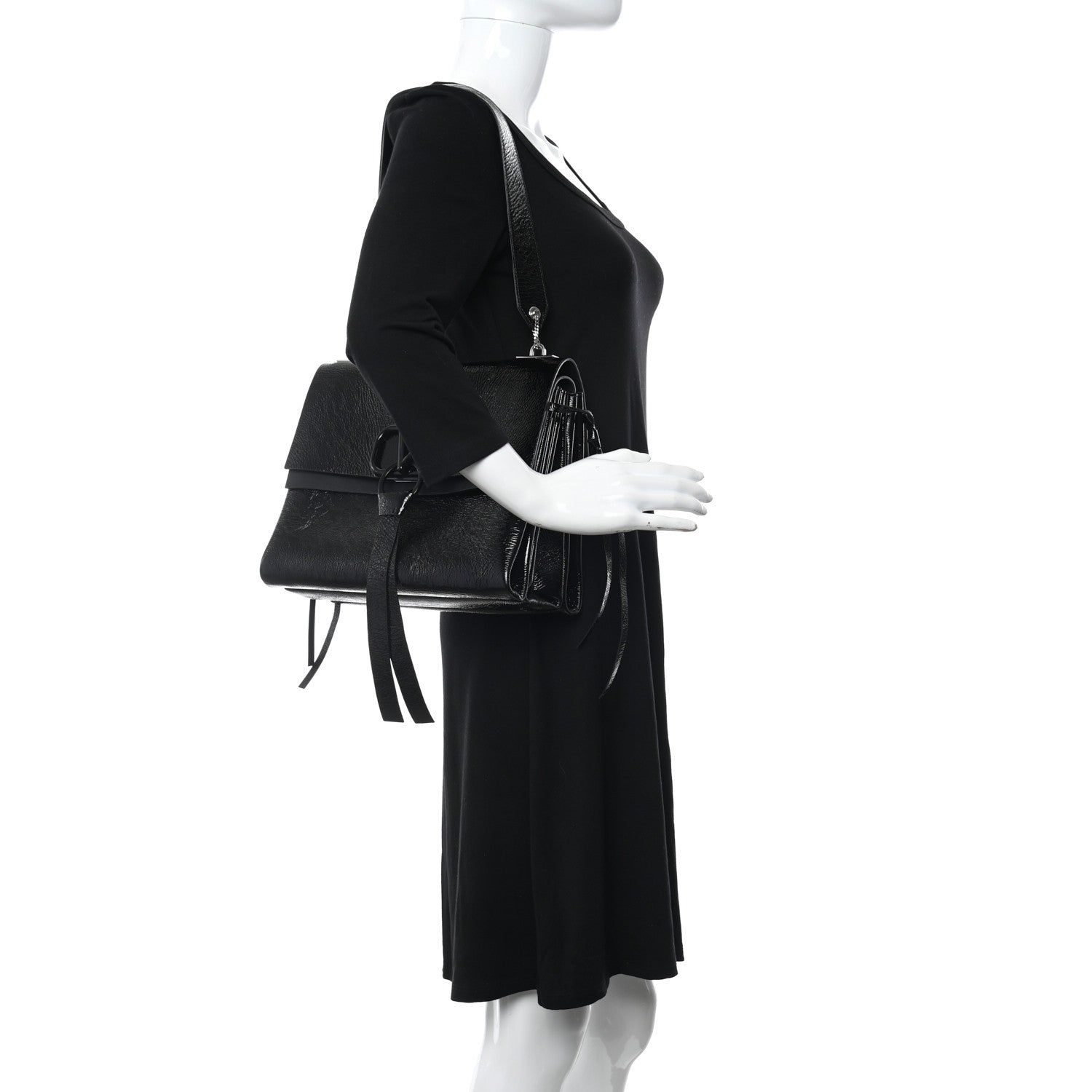 Valentino Garavani Textured Patent Calfskin Medium Vring Shoulder Bag Black 2 of 10