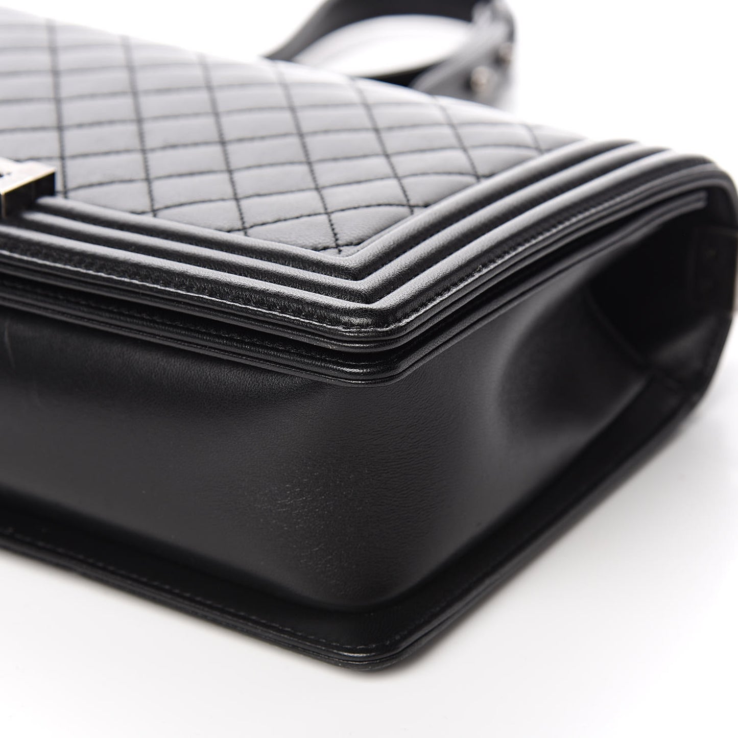 Lambskin Quilted New Medium Boy Flap Black