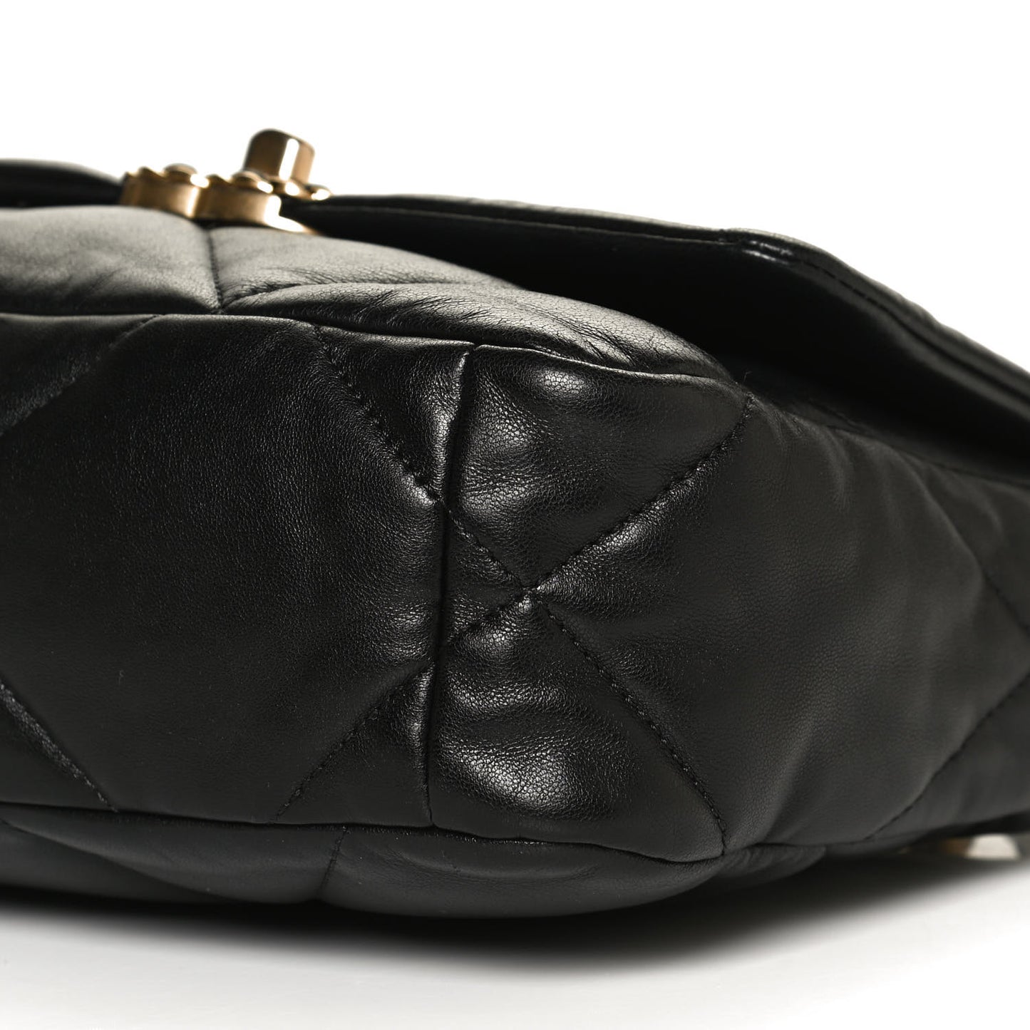 Lambskin Quilted Medium Chanel 19 Flap Black