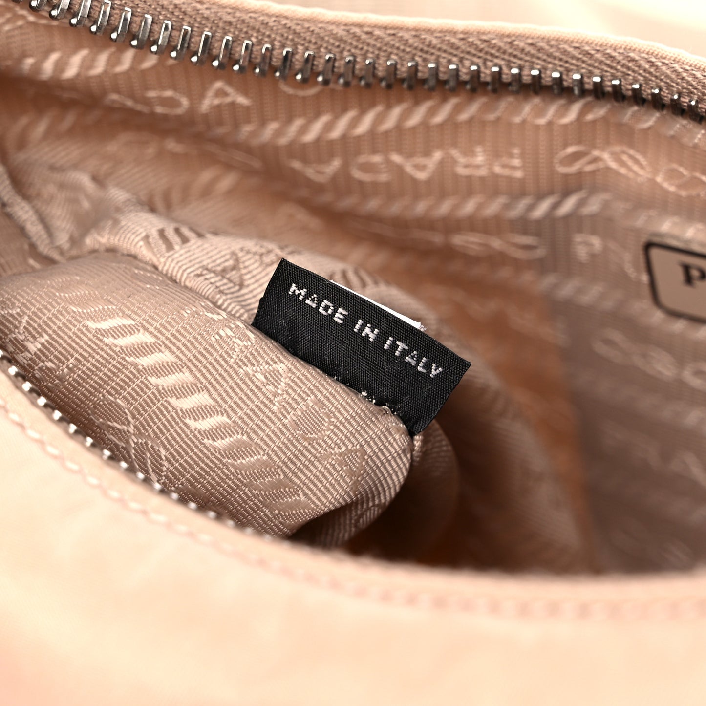 Nylon Re-Edition 2005 Shoulder Bag Deserto