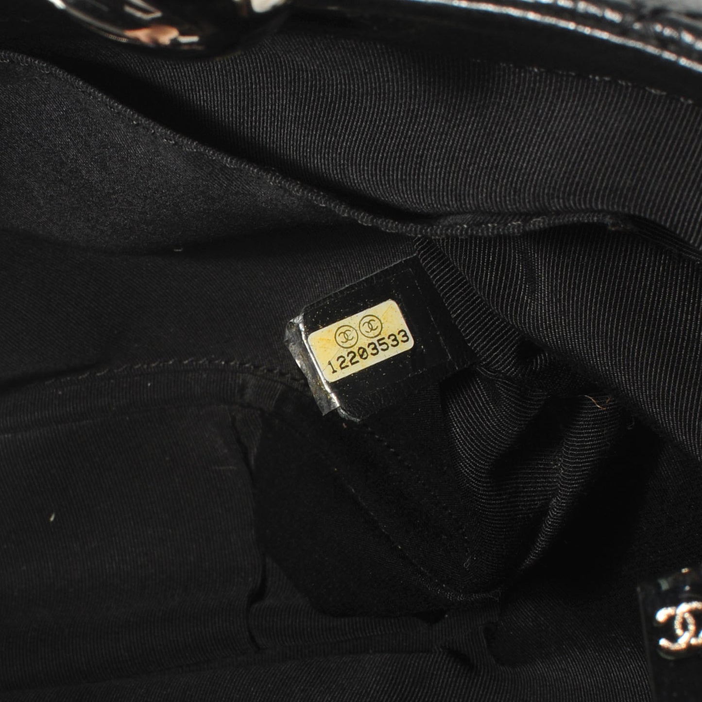 Caviar Grand Shopping Tote GST Black
