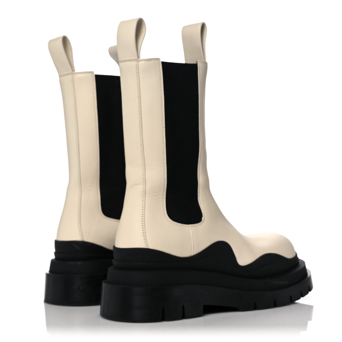 Calfskin The Tire Chelsea Boots 38.5 Sea Salt Black