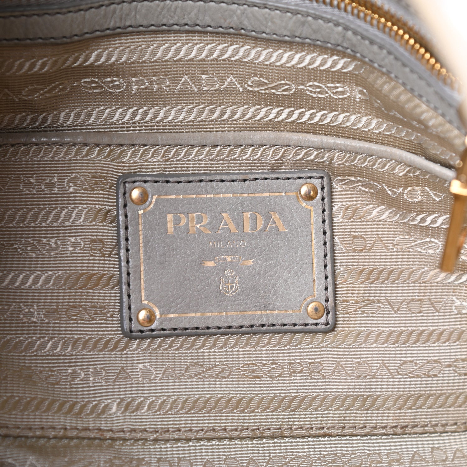 Prada Vitello Hobo Sabbia 6 of 9