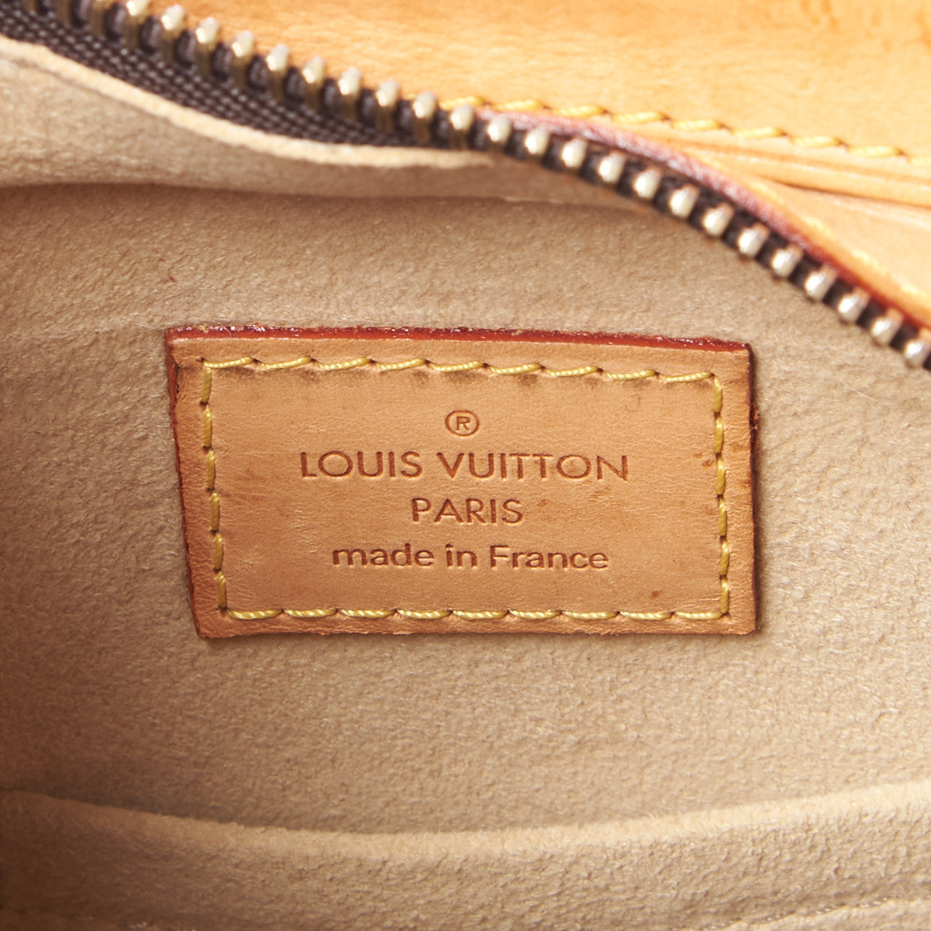 Louis Vuitton Monogram Hudson GM 8 of 8