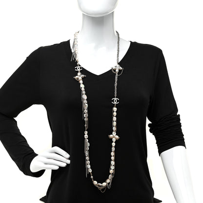 Chanel Pearl Chain CC Necklace Gold Silver 2 of 5