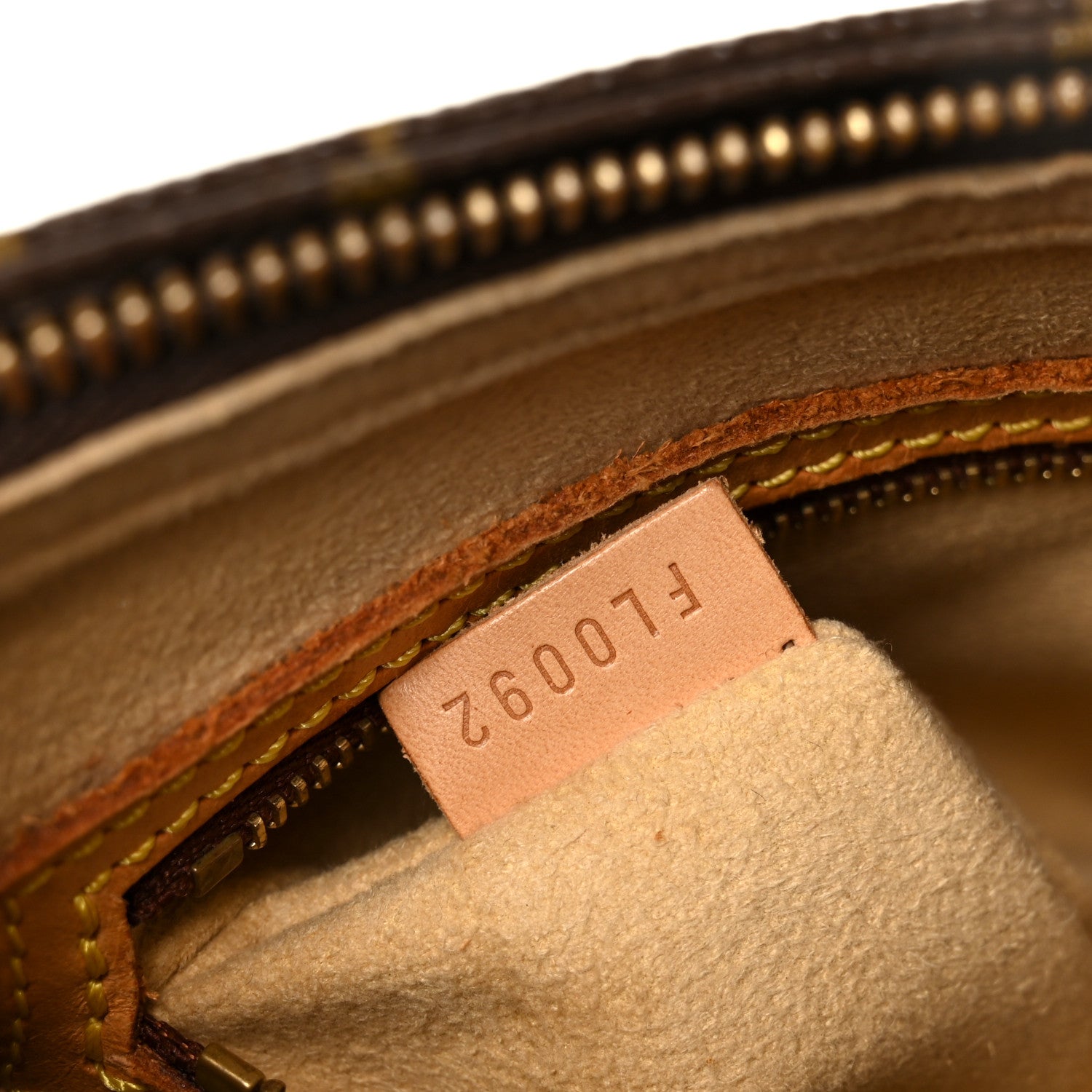 Louis Vuitton Monogram Looping MM 7 of 12