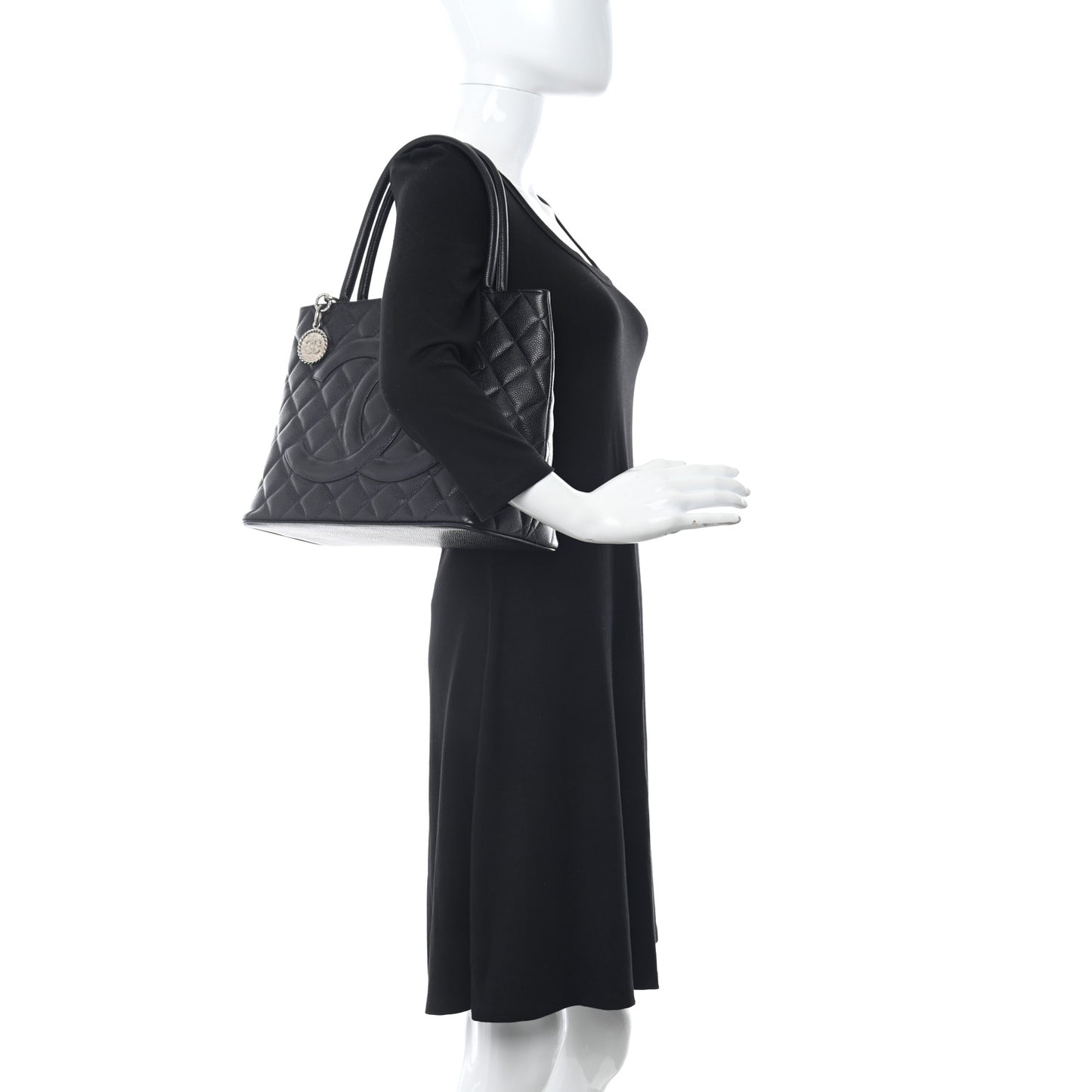 Caviar Quilted Medallion Tote Navy