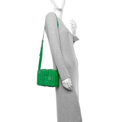 Bottega Veneta Patent Maxi Intrecciato Cassette Crossbody Bag Parakeet 3 of 23