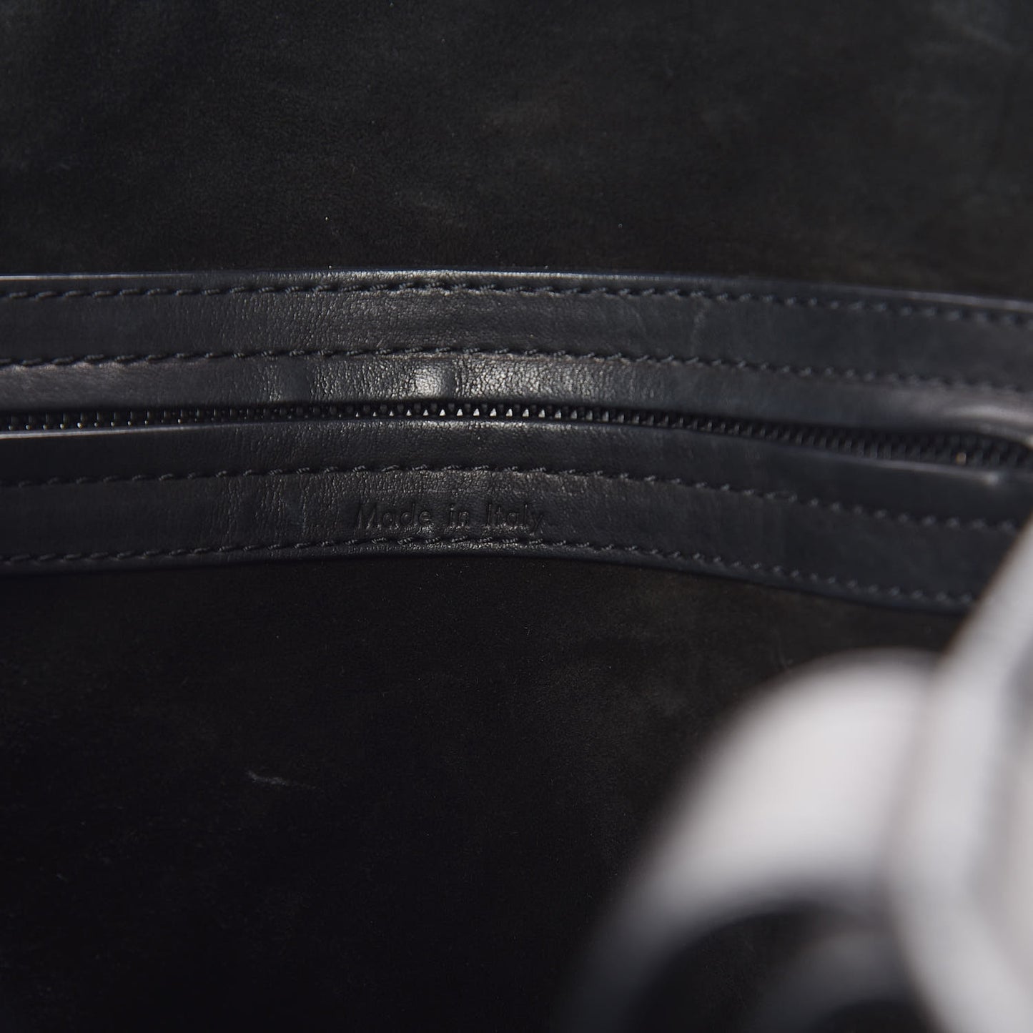 Supple Calfskin Large Phantom Luggage Black
