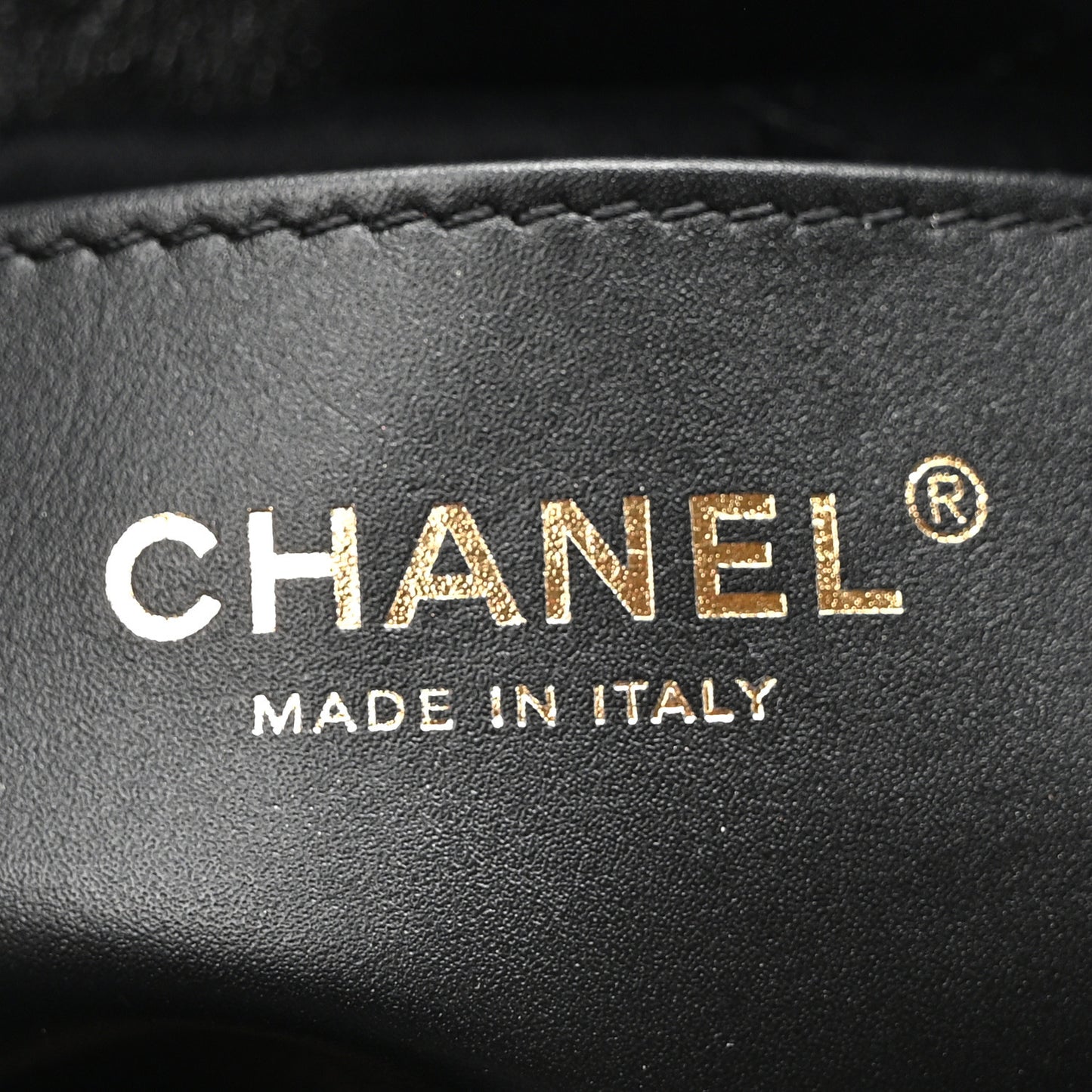 Shiny Crumpled Calfskin Quilted Pearl Mini Chanel 22 Black