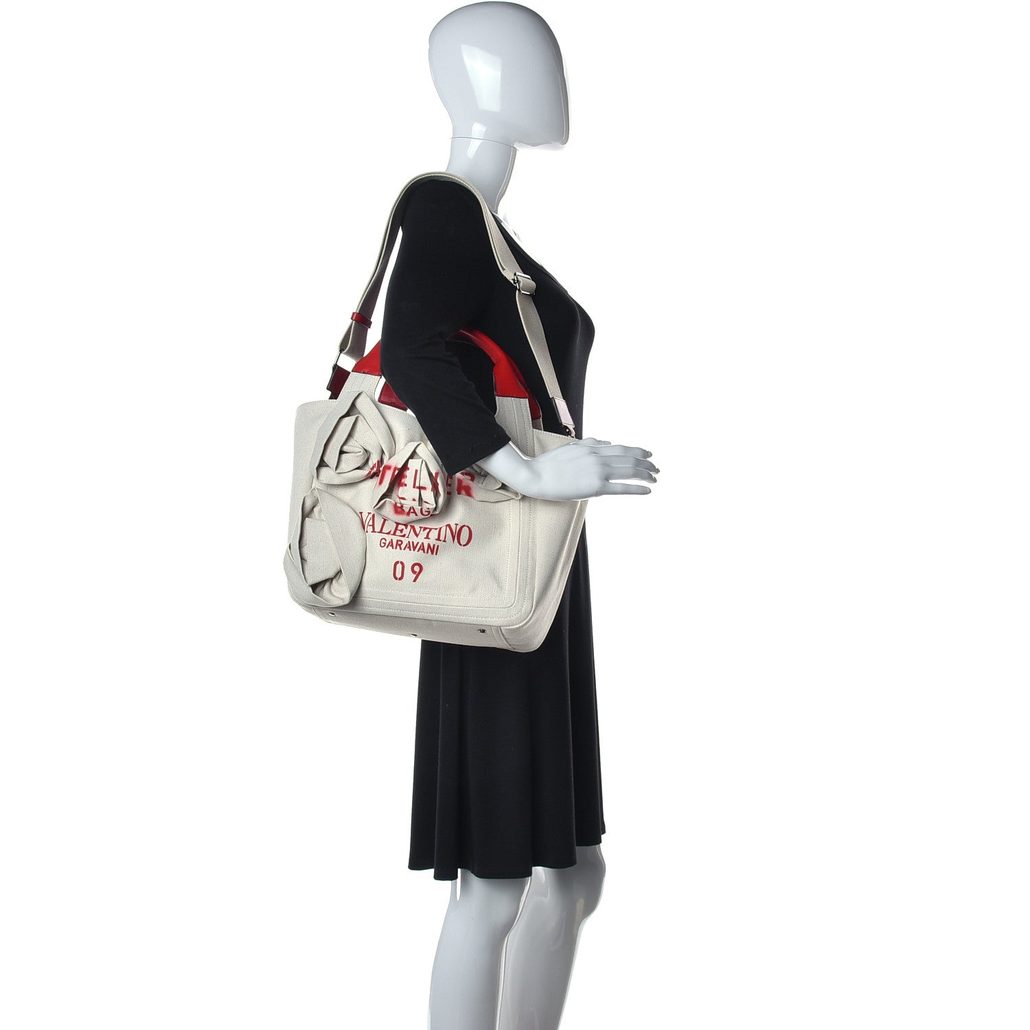 Valentino Garavani Canvas Large Atelier 09 Rose Blossom Edition Tote Bag Naturale 2 of 12