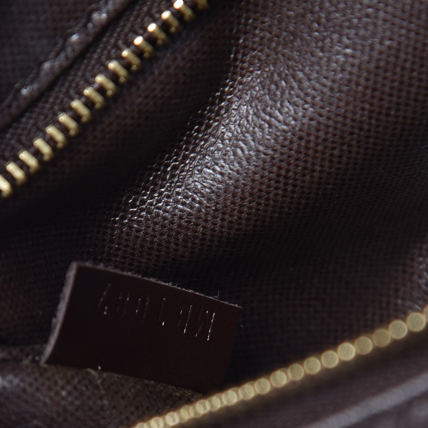 Louis Vuitton Damier Ebene Toiletry Bag 25 5 of 12