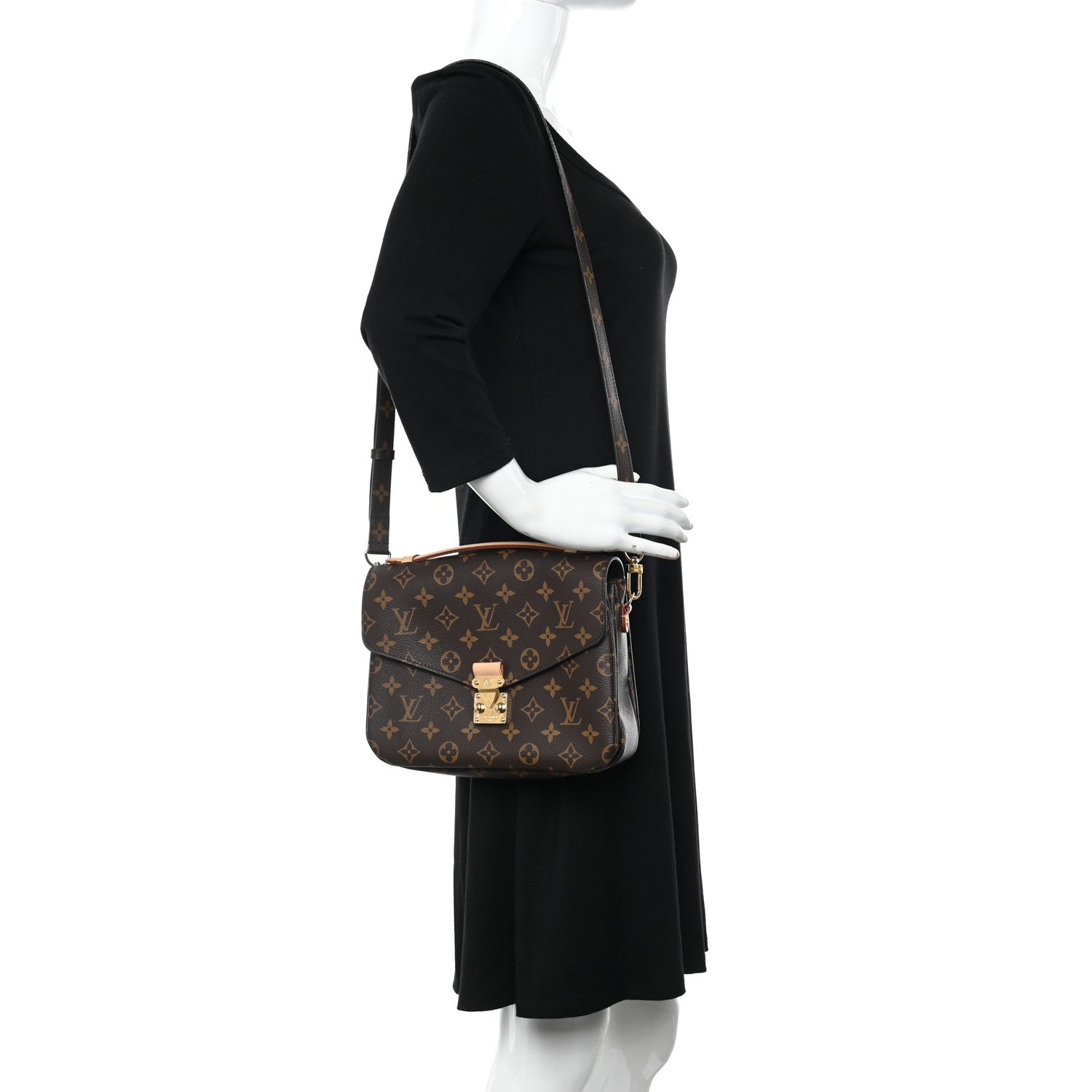 Louis Vuitton Monogram Pochette Metis 2 of 10