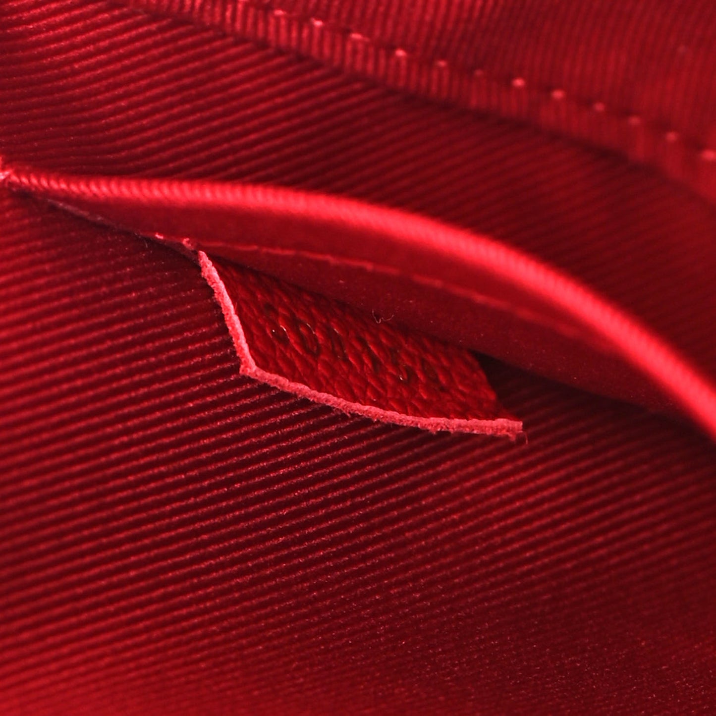 Empreinte Saintonge Scarlet