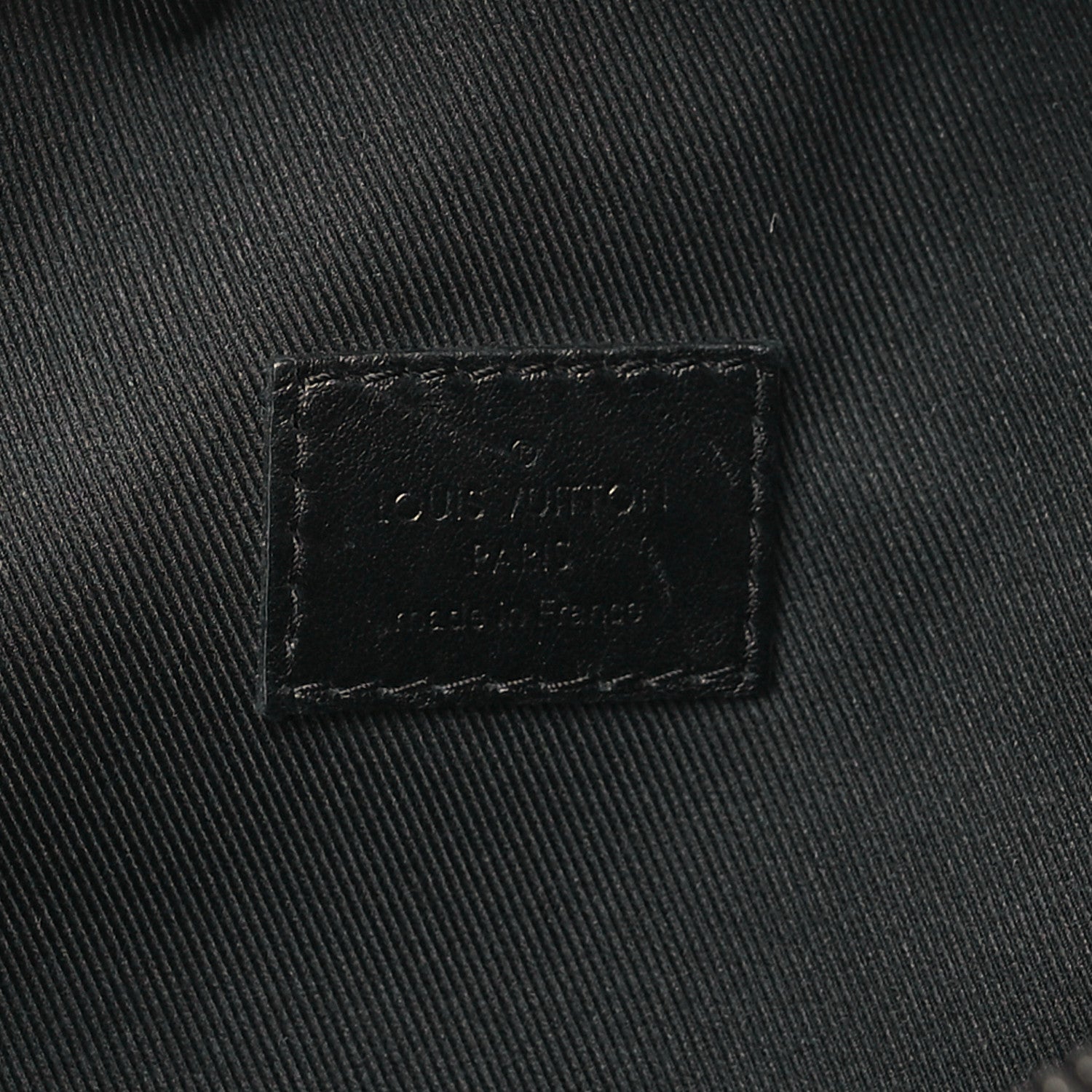Louis Vuitton Monogram Eclipse Discovery Bumbag 6 of 9
