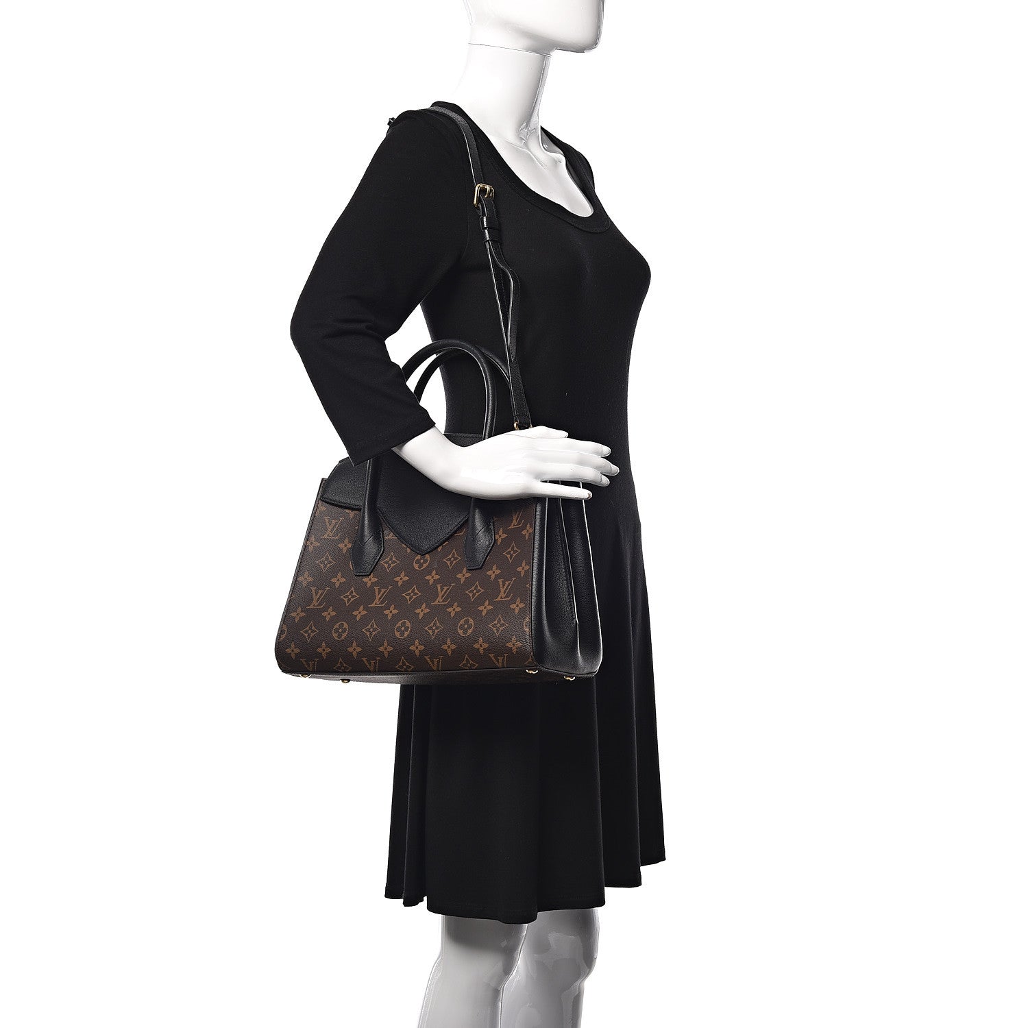 Louis Vuitton Monogram Florine Black 2 of 31
