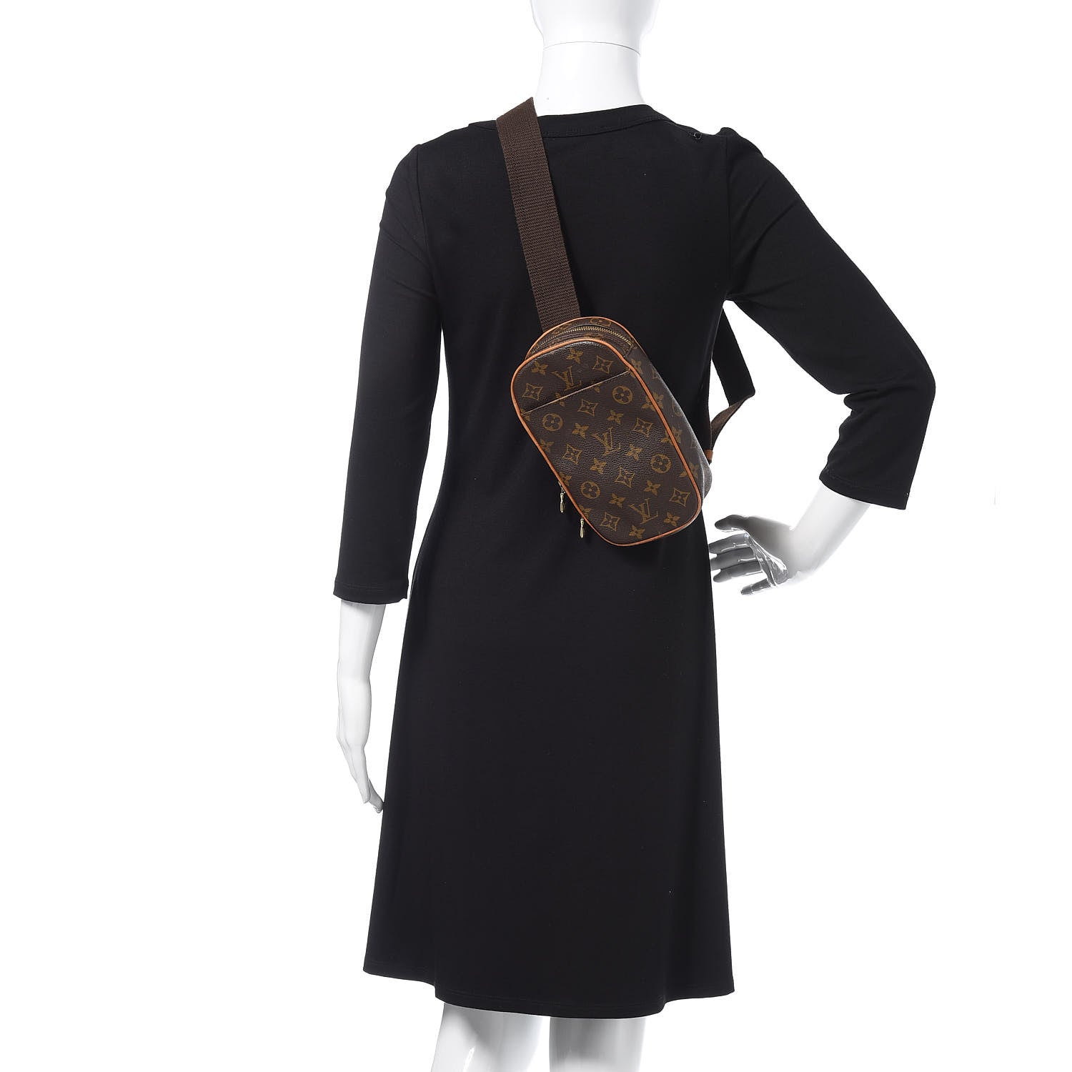 Louis Vuitton Monogram Pochette Gange 2 of 11