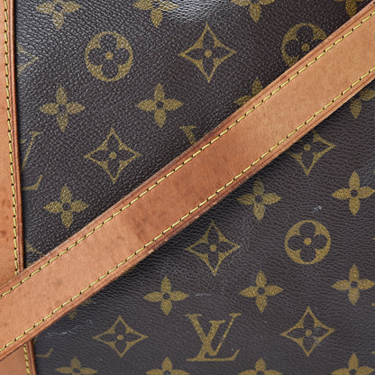Louis Vuitton Monogram Keepall Bandouliere 55 26 of 27