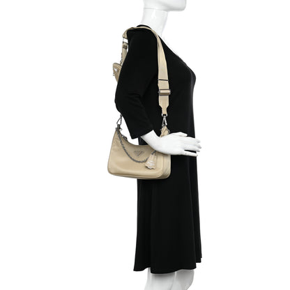 Prada Saffiano Lux Re-Edition 2005 Shoulder Bag Cammeo 2 of 11