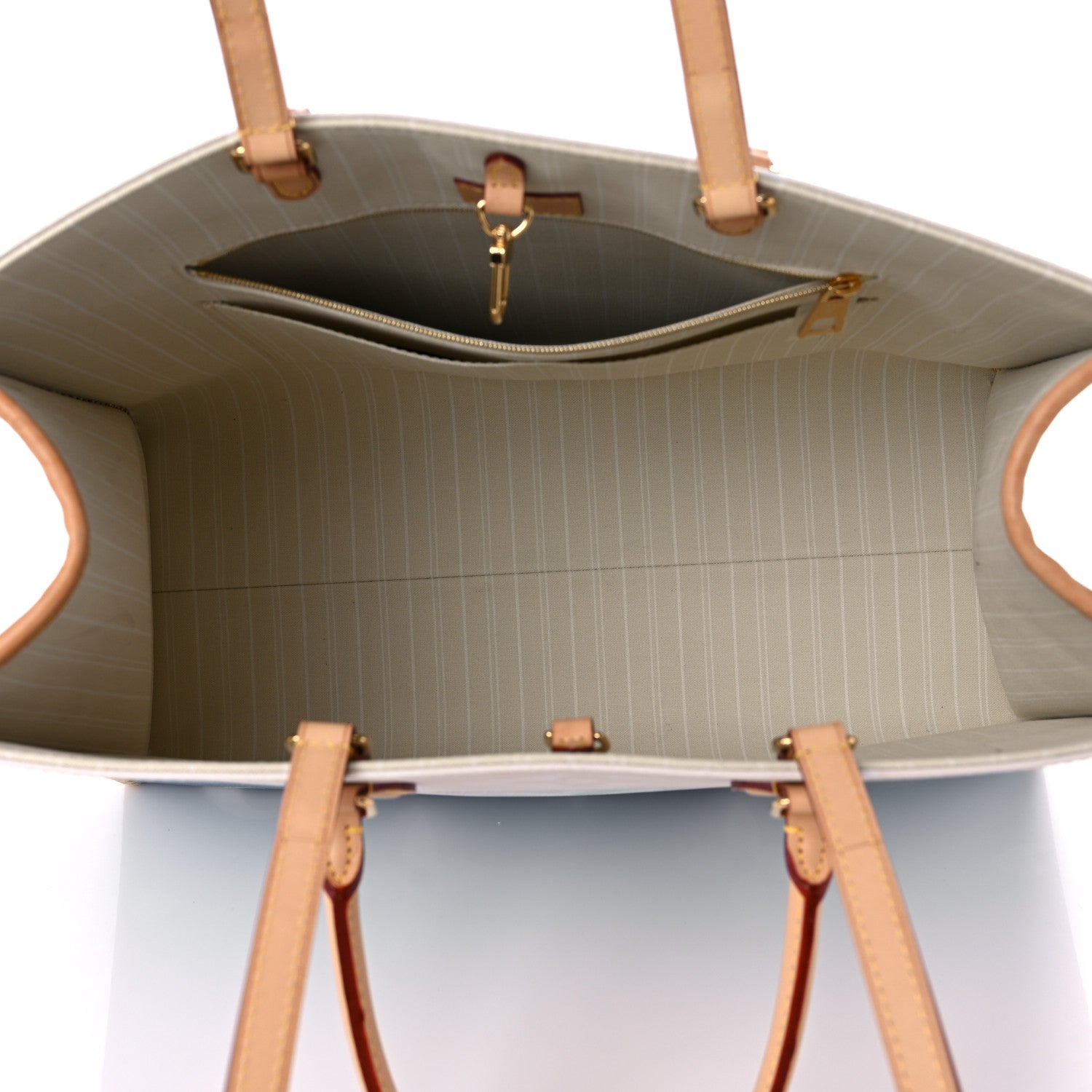 Louis Vuitton Monogram Giant Raffia Hamptons By The Pool Onthego GM Blue 5 of 11