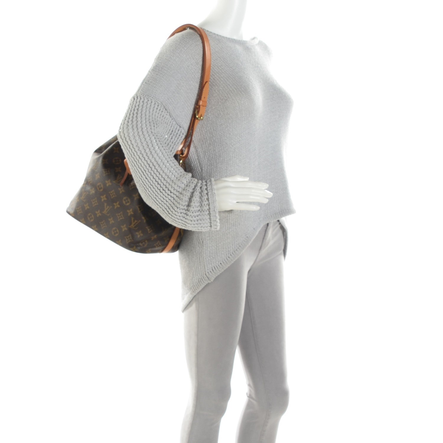Louis Vuitton Monogram Petit Noe 2 of 9