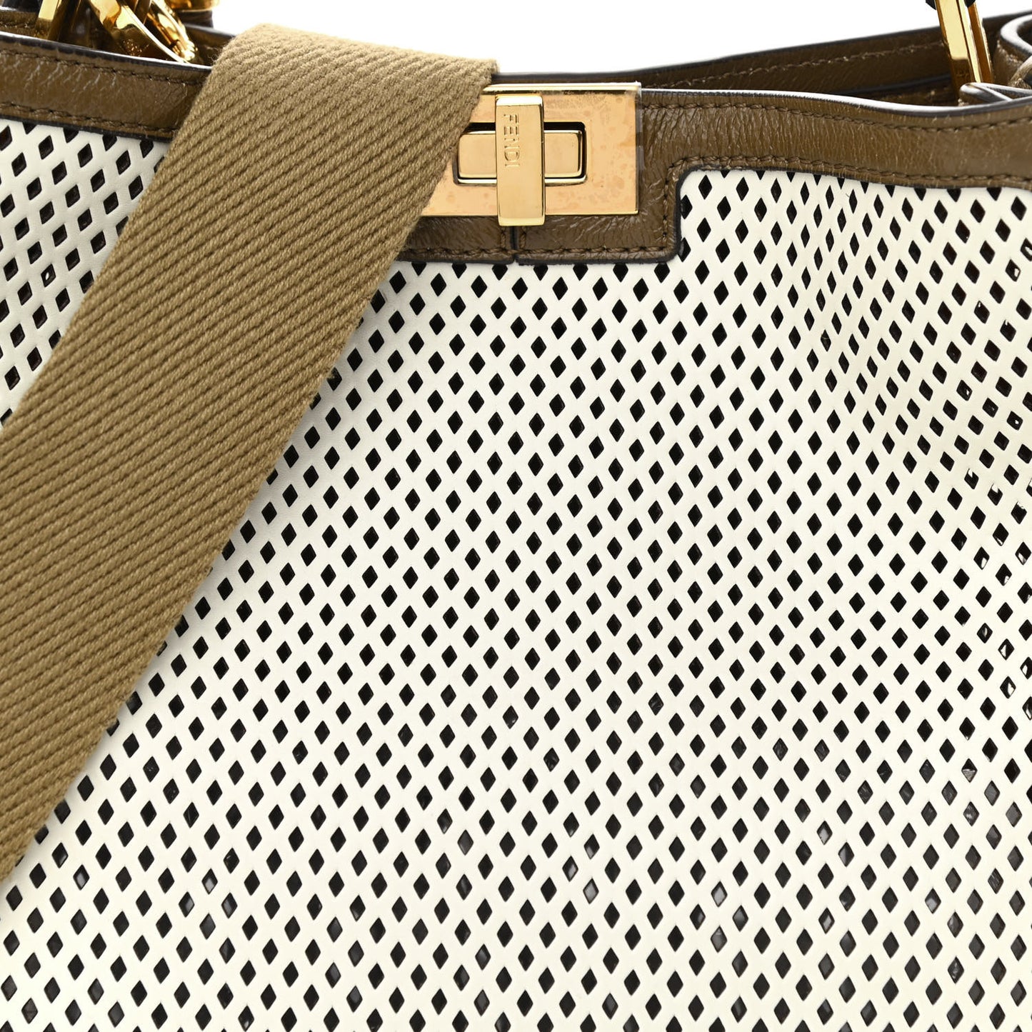 Vitello Liberty Glossy Lambskin Perforated Medium Peekaboo X-Lite White Ice Rust Maya
