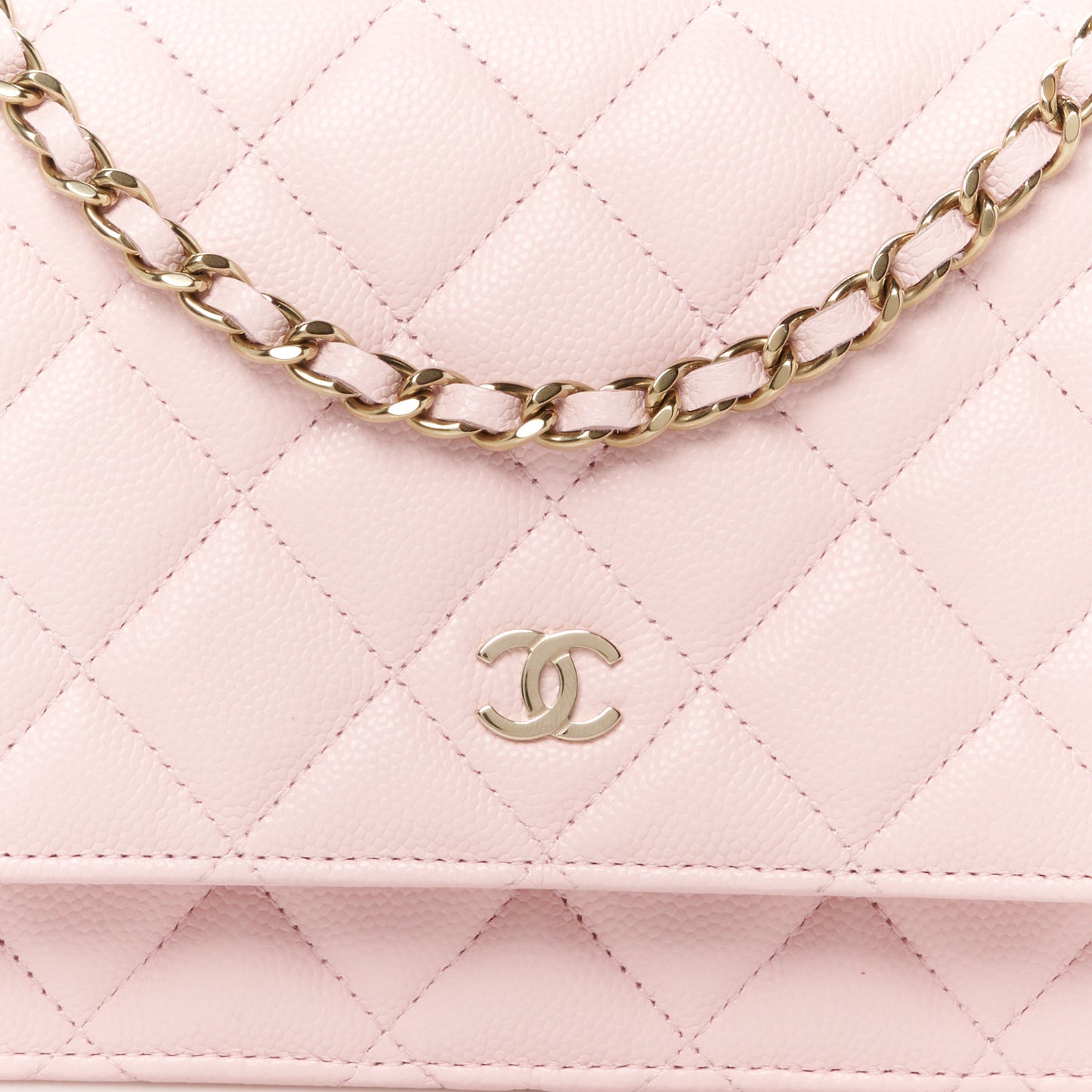 Caviar Quilted Wallet on Chain WOC Light Pink
