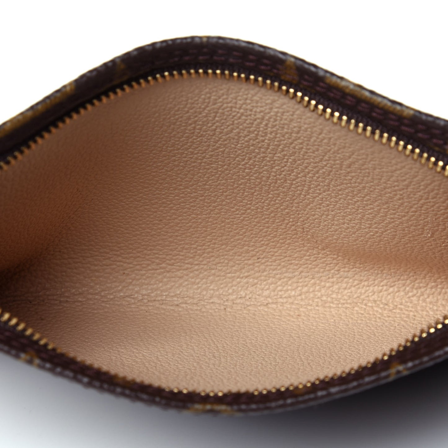 Monogram Petit Bucket 23