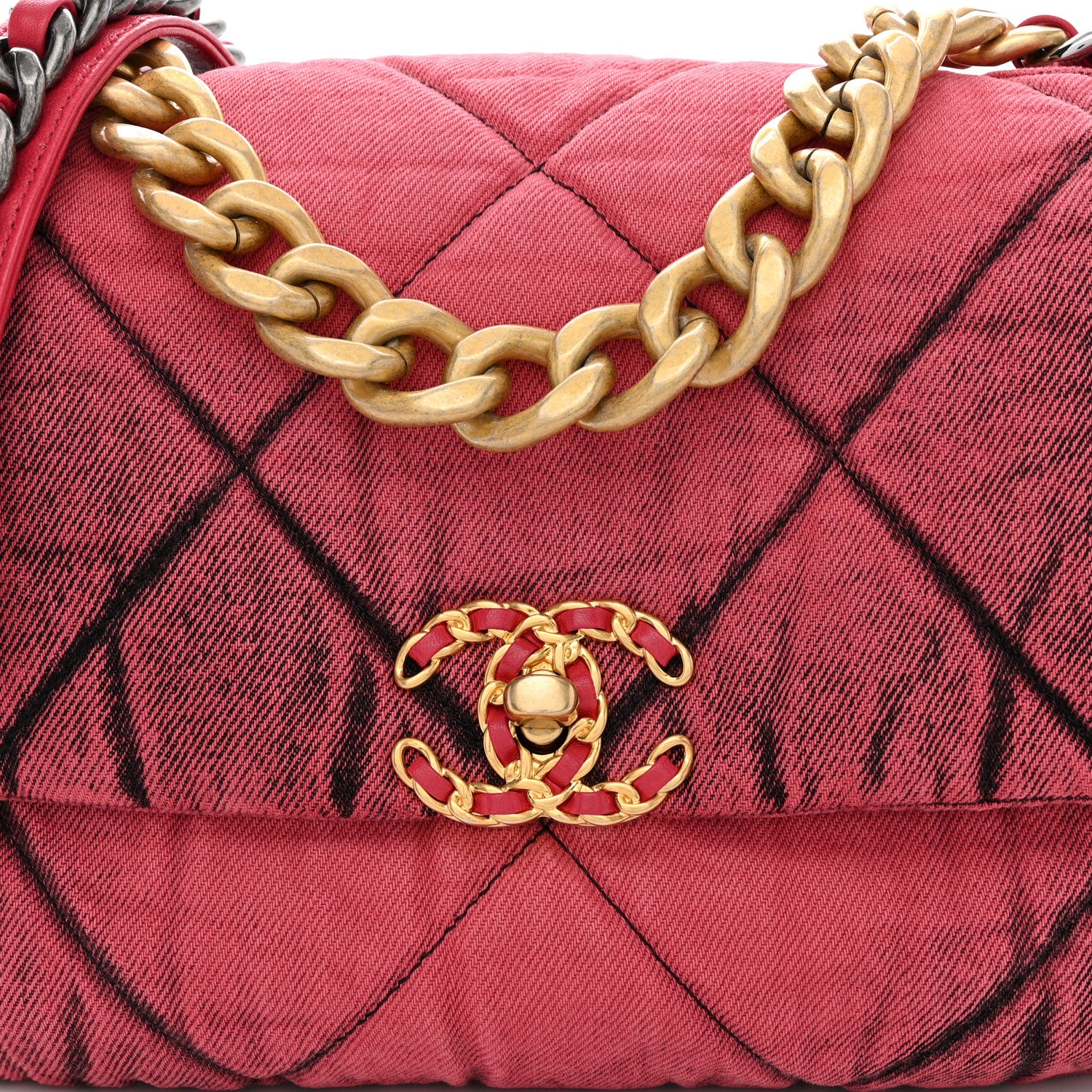 シャネルバック Chanel Washed Denim Quilted Medium Chanel 19 Flap Pink 1469332