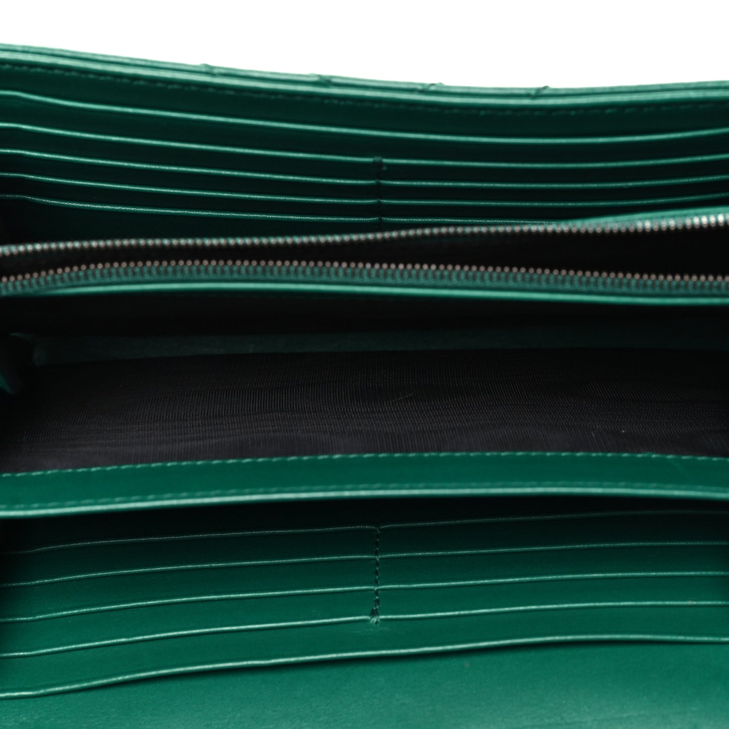 Calfskin Matelasse GG Marmont Chain Wallet Emerald Green