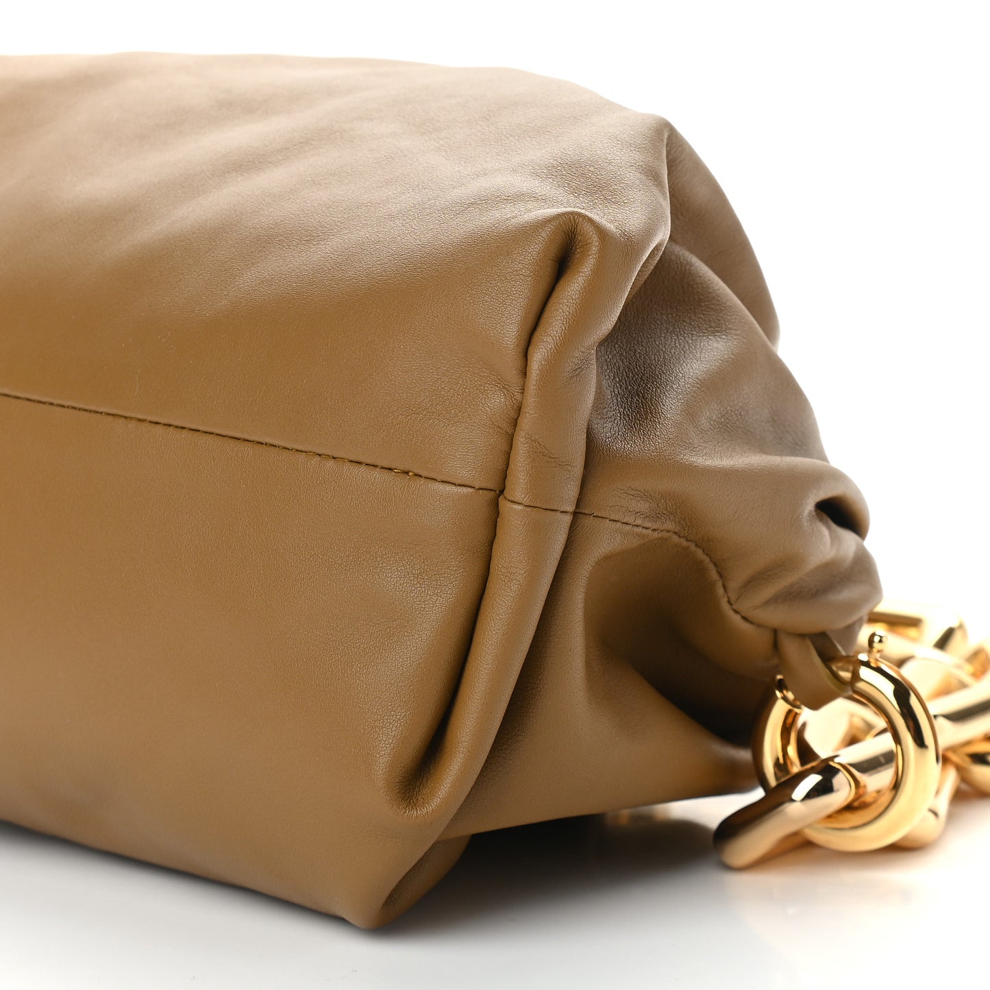 Calfskin The Pouch Chain Cammello