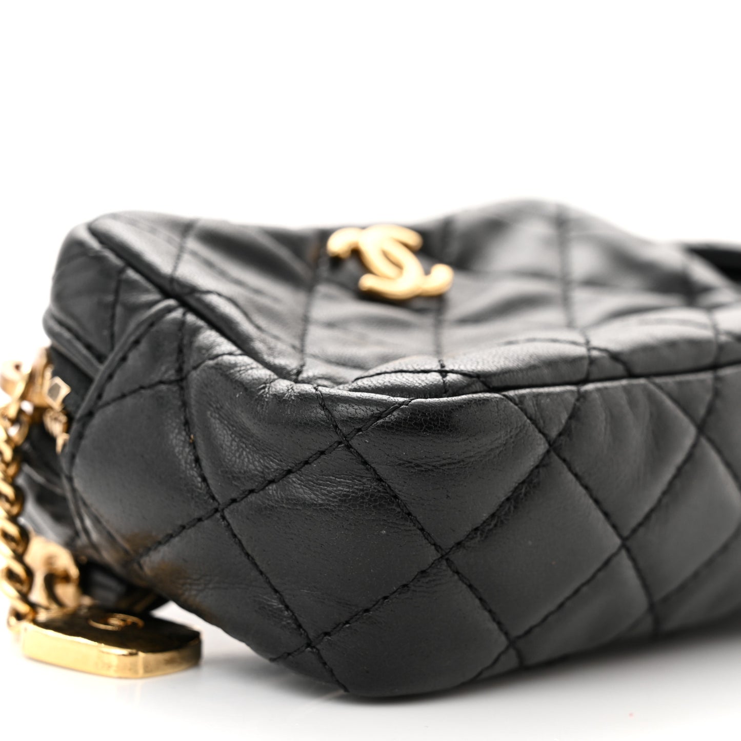 Lambskin Quilted Enamel CC Waist Bag With Pouch Black