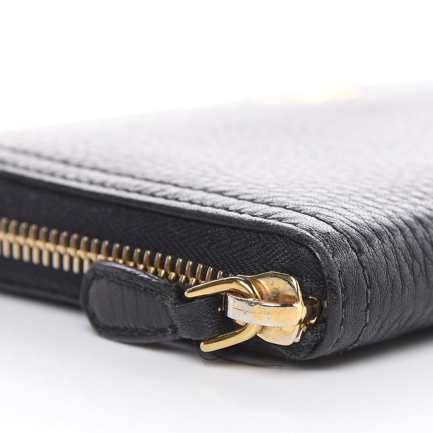 Vitello Daino Zip Around Wallet Black