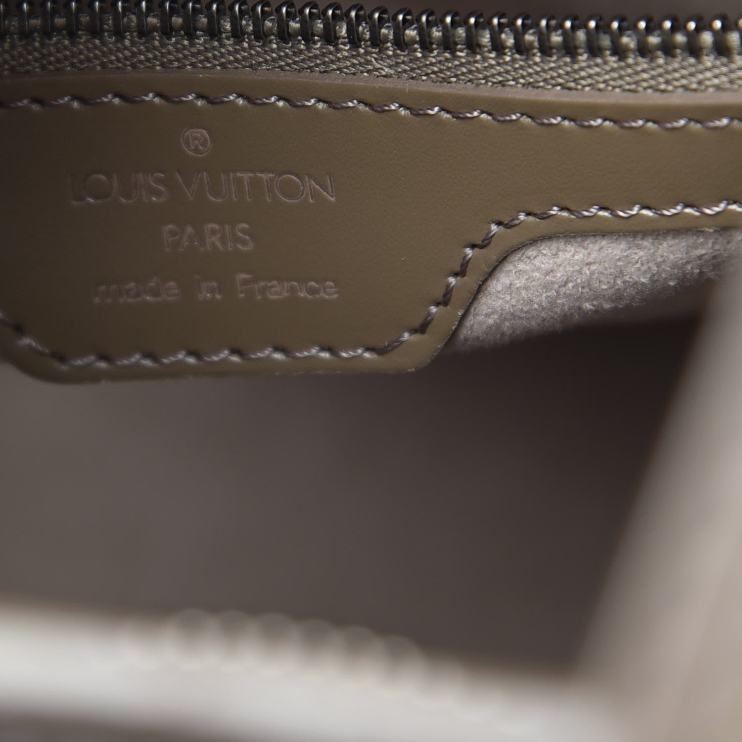 Louis Vuitton Epi Lussac Pepper 6 of 9