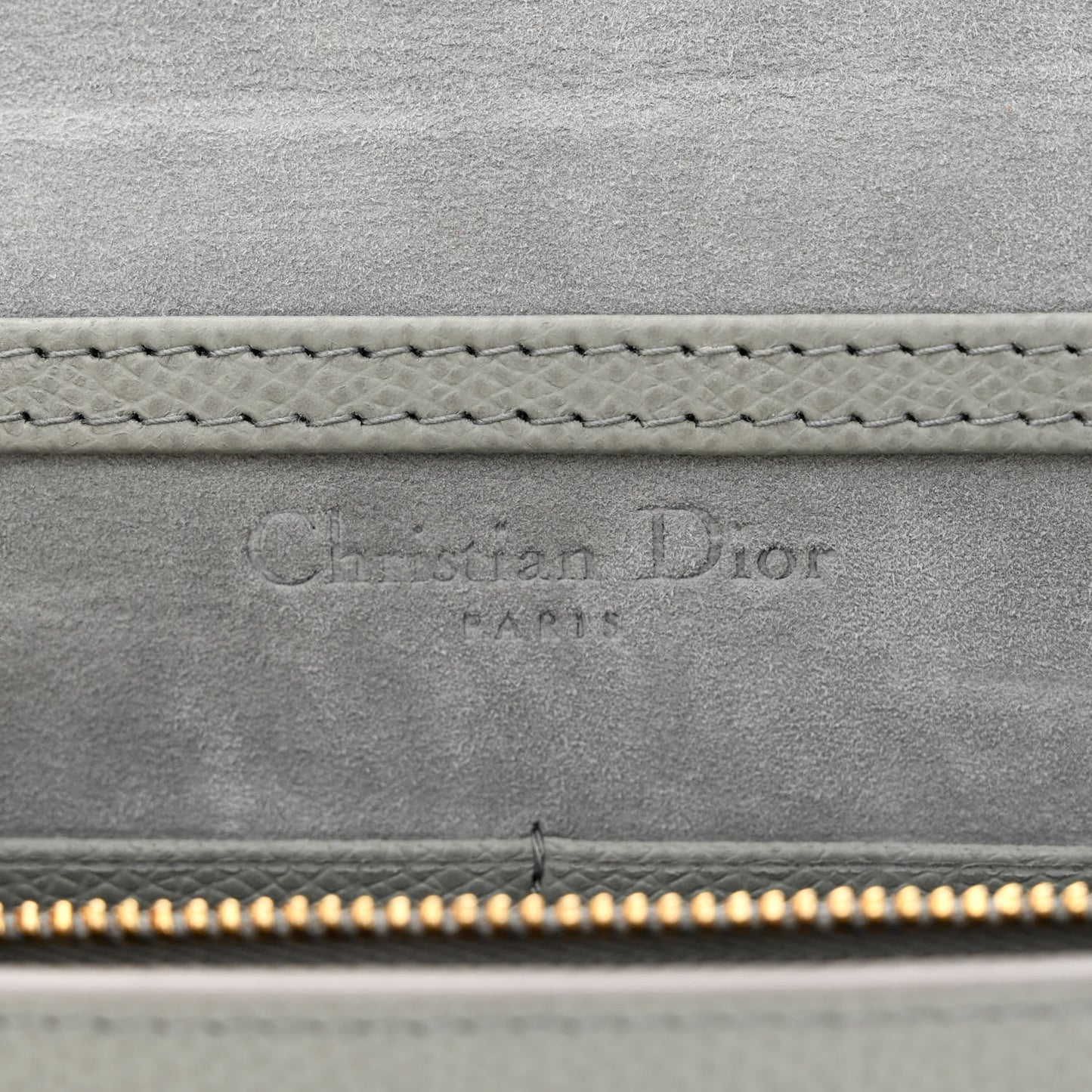 Grained Calfskin 30 Montaigne 2 in 1 Pouch Grey