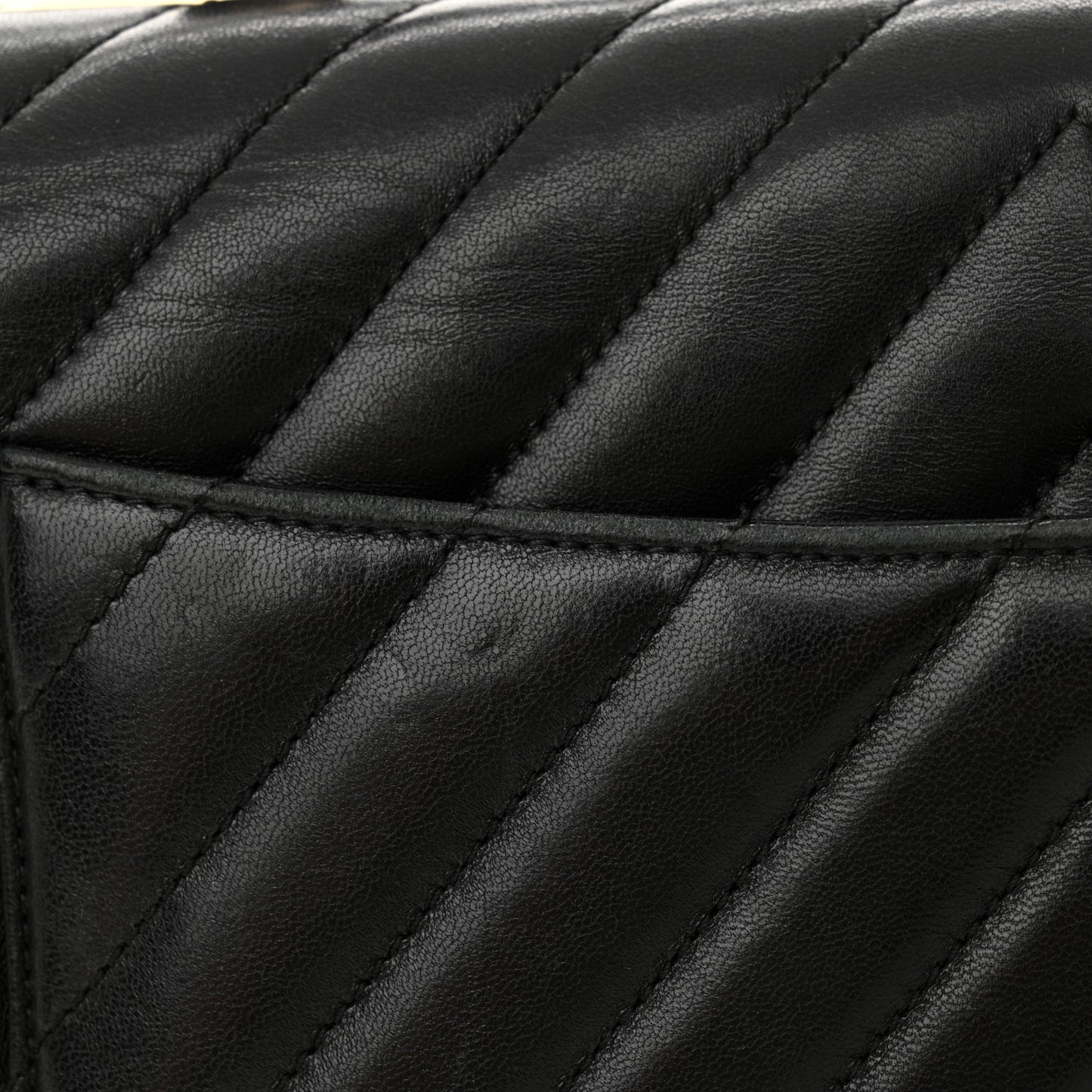 Lambskin Chevron Quilted Medium Trendy CC Dual Handle Flap Bag Black