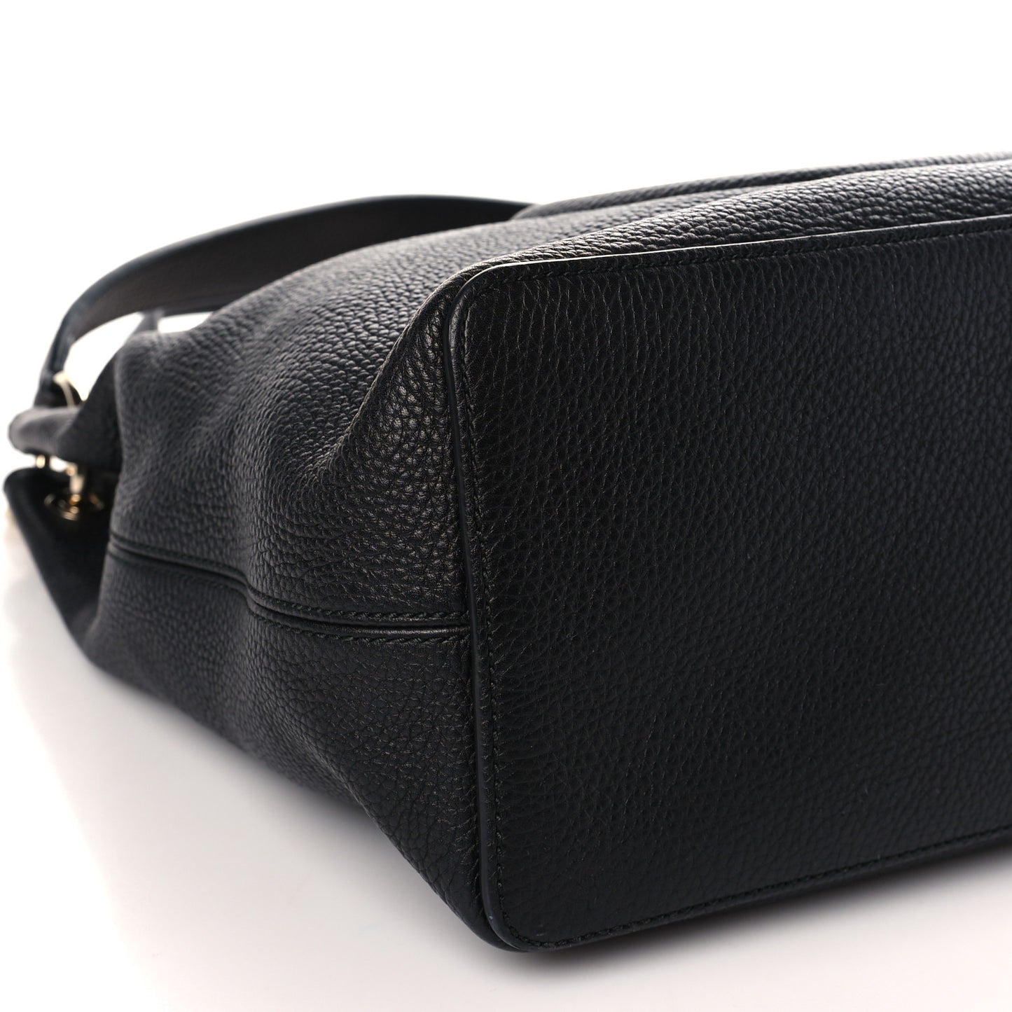 Pebbled Calfskin Large Soho Hobo Black