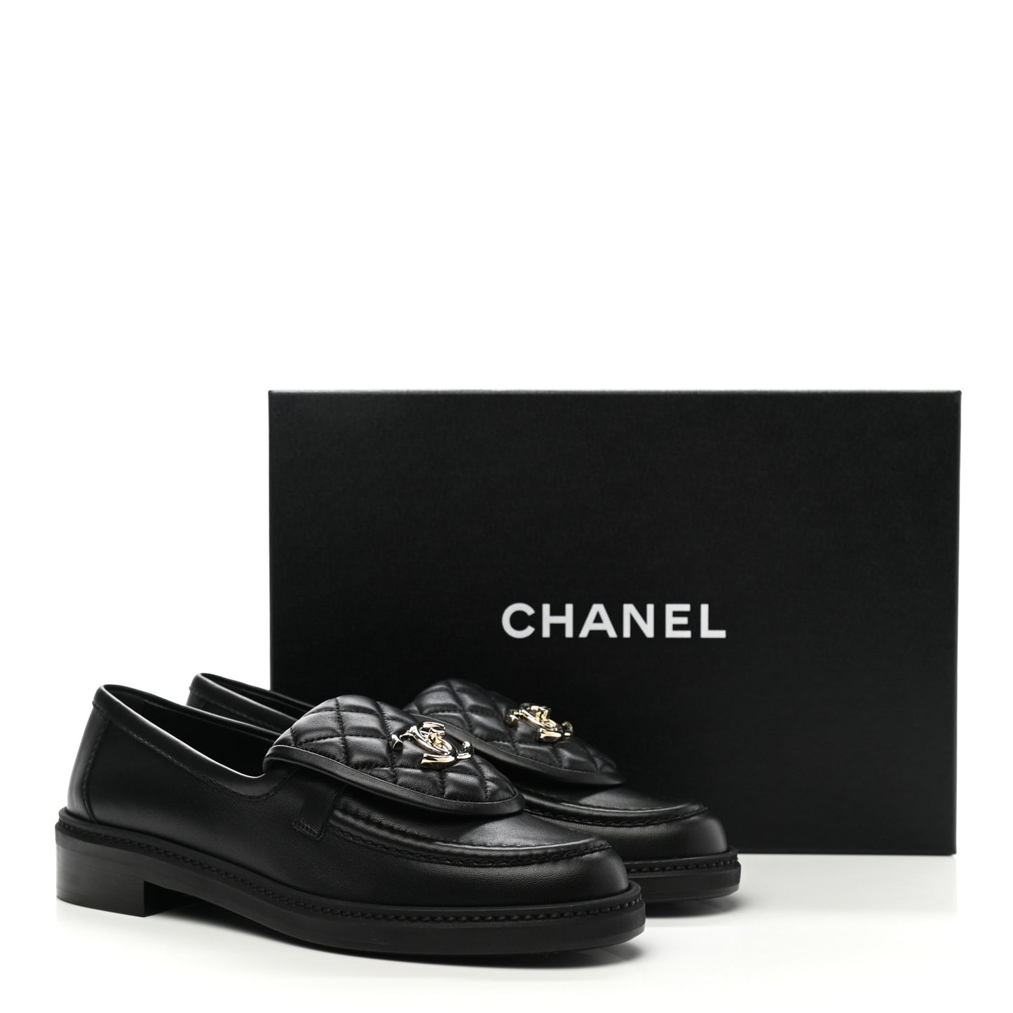 Lambskin Quilted CC Turnlock Loafers 37 Black